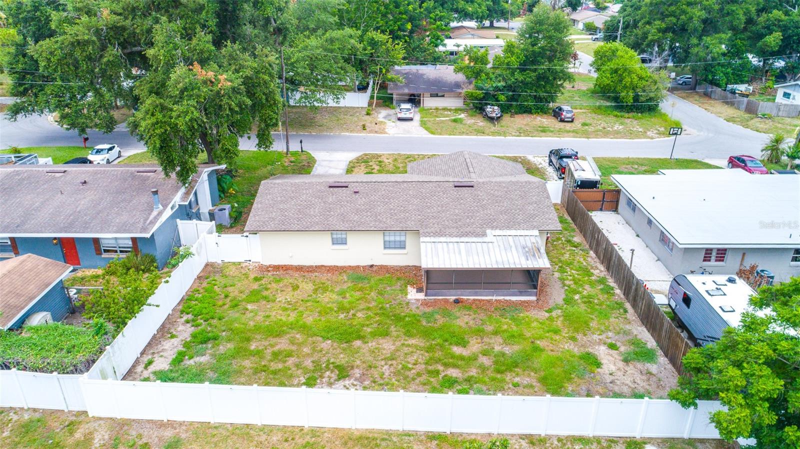 506 15TH CT NE