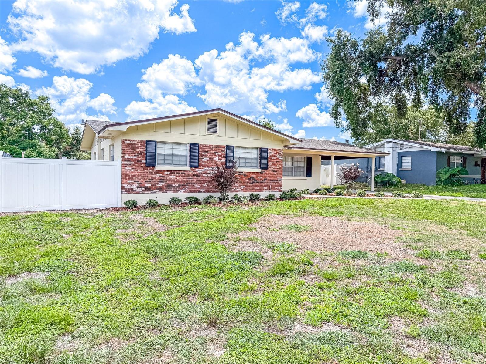 506 15TH CT NE