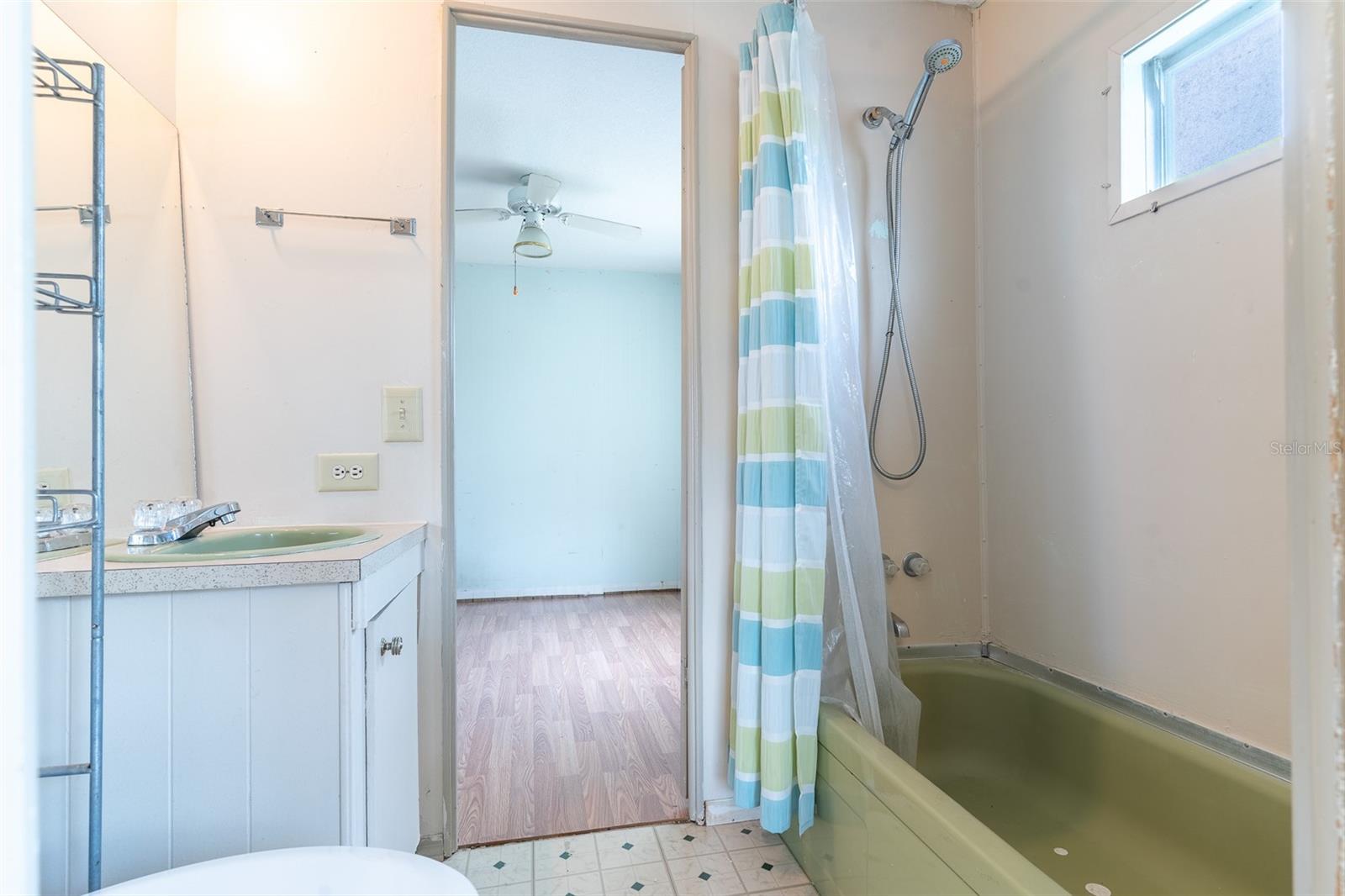 258 WATERVIEW DR