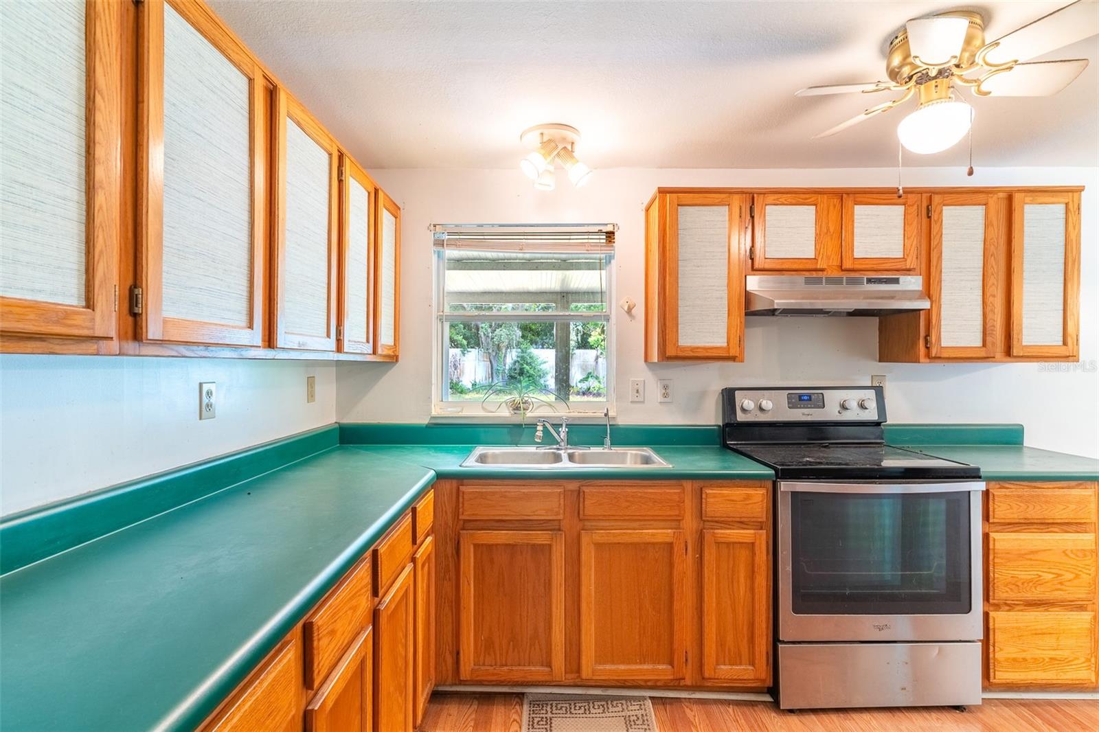 258 WATERVIEW DR