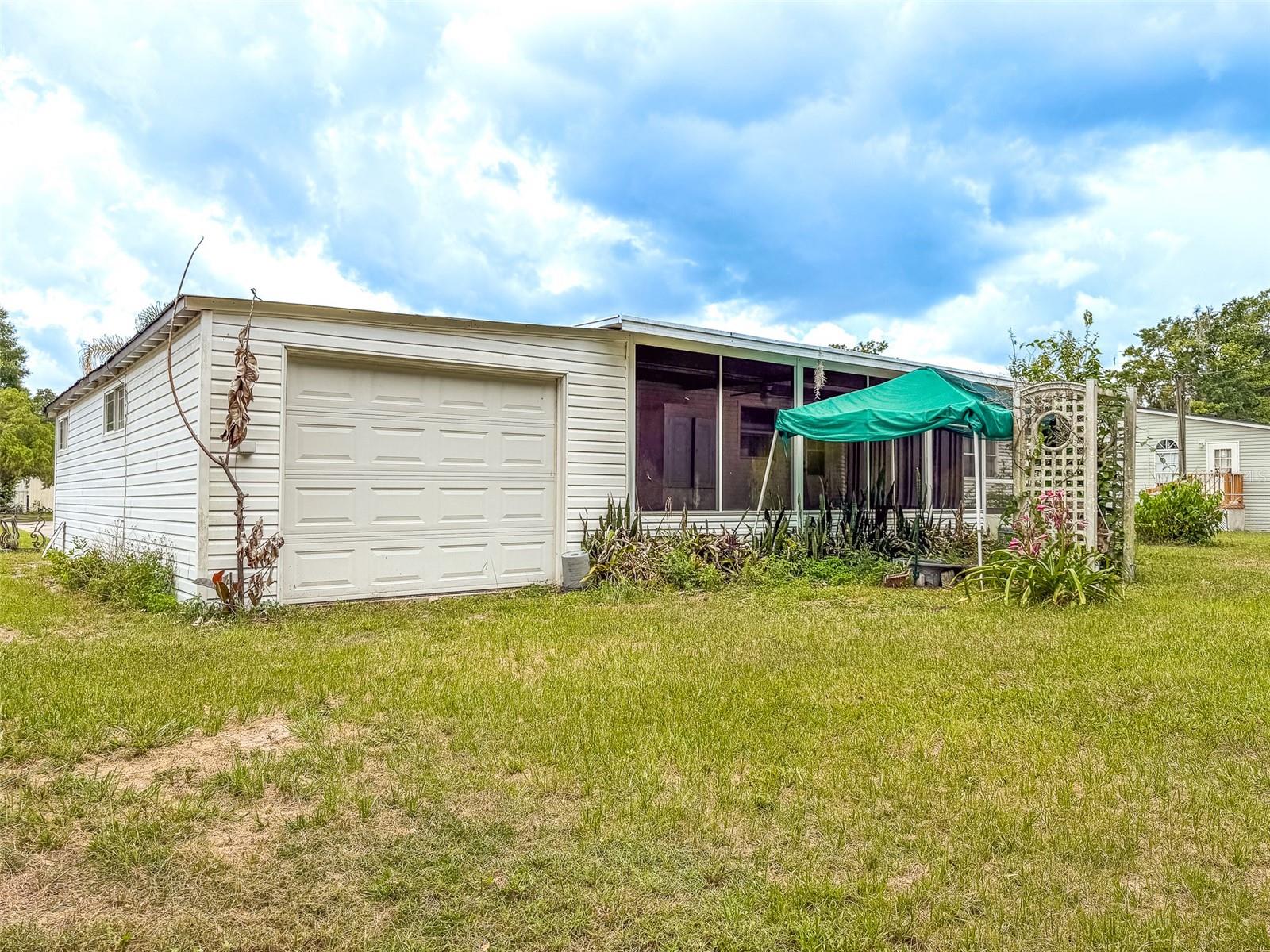 258 WATERVIEW DR