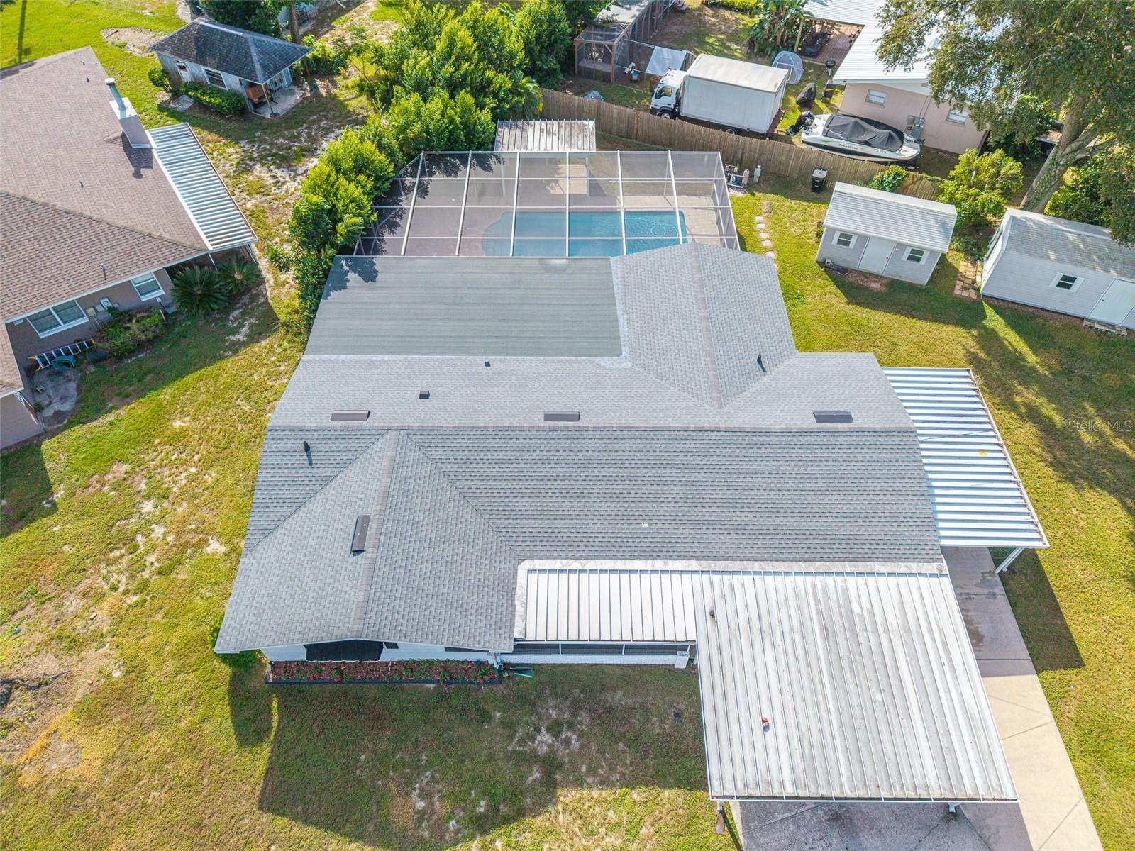 1380 S LAKE ROY DR DR