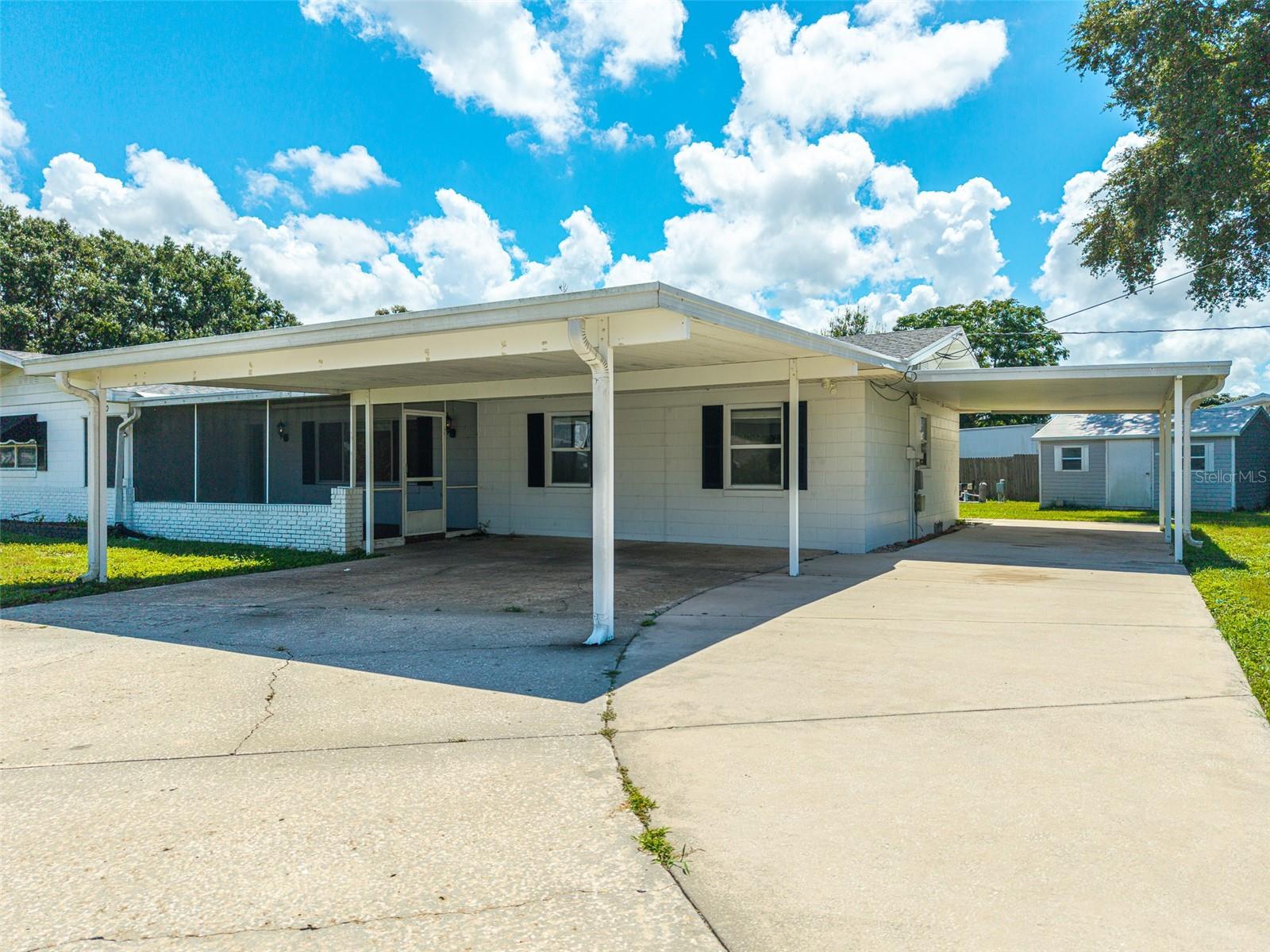 1380 S LAKE ROY DR DR