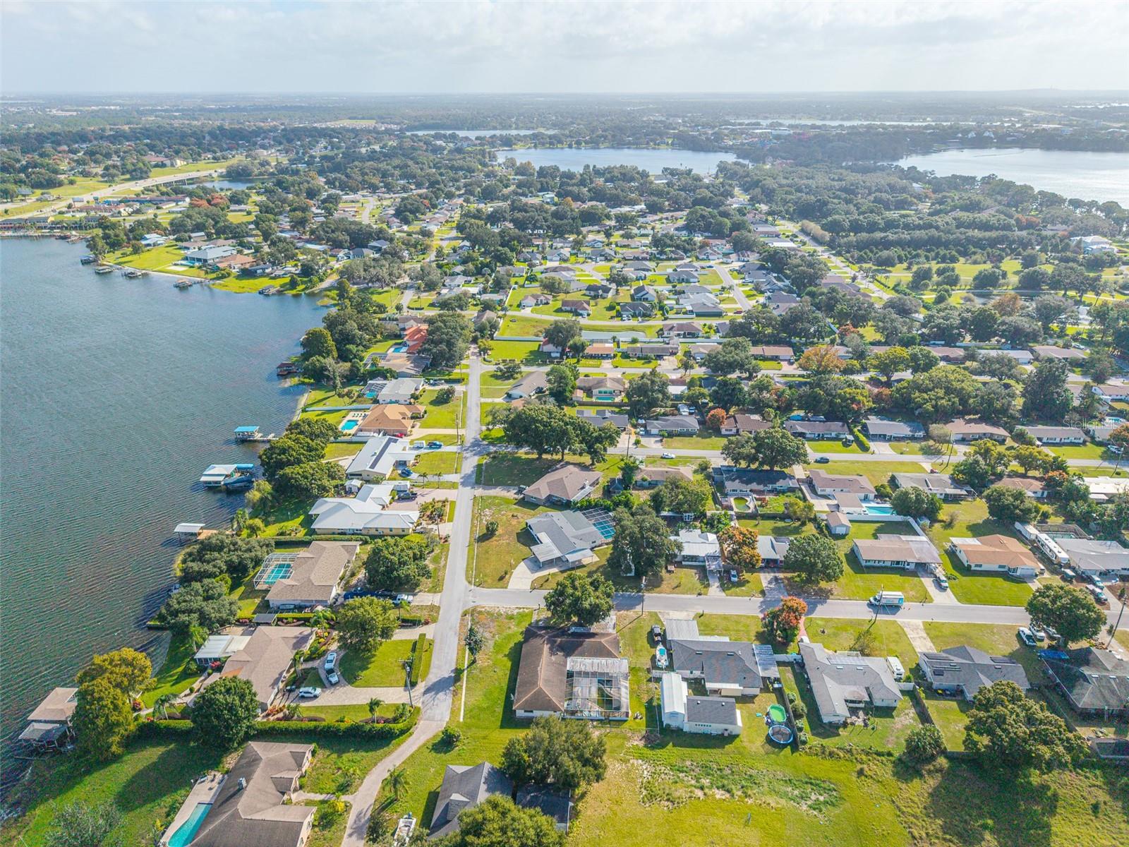 1380 S LAKE ROY DR DR