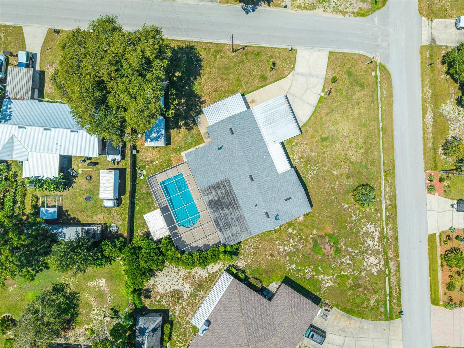 1380 S LAKE ROY DR DR