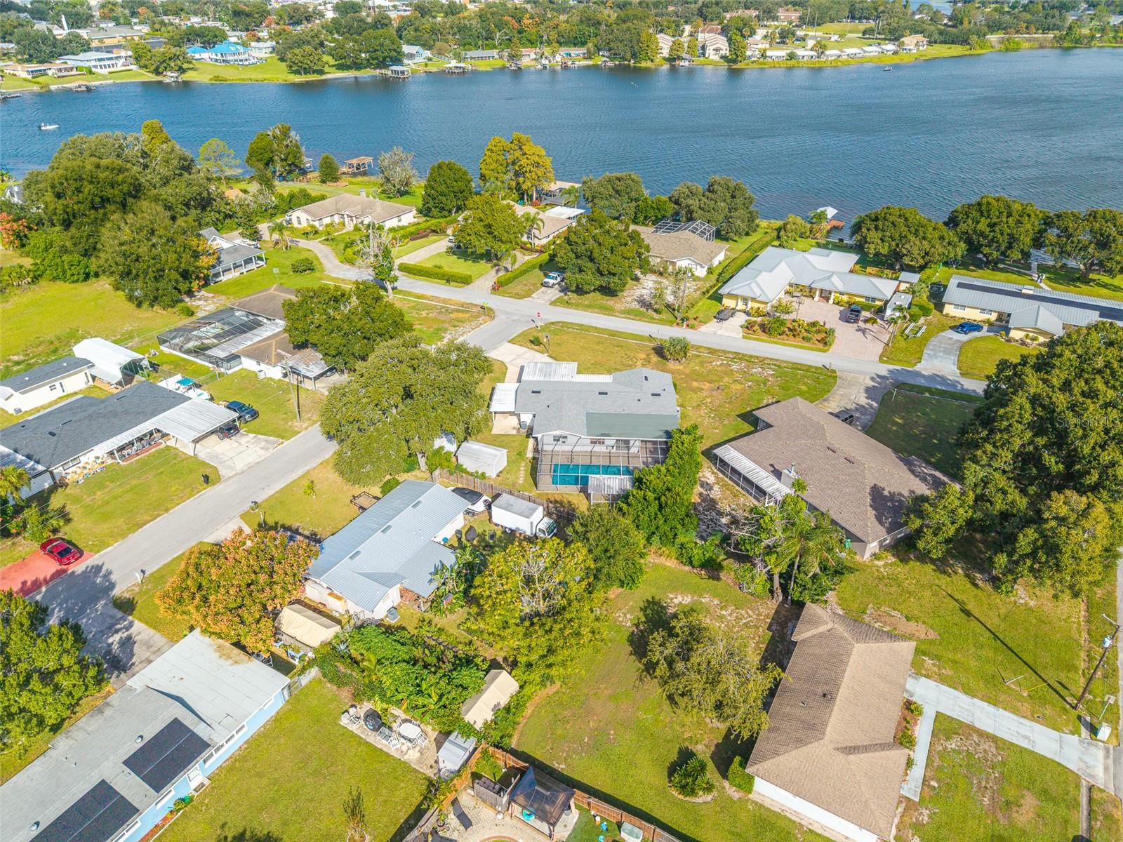 1380 S LAKE ROY DR DR