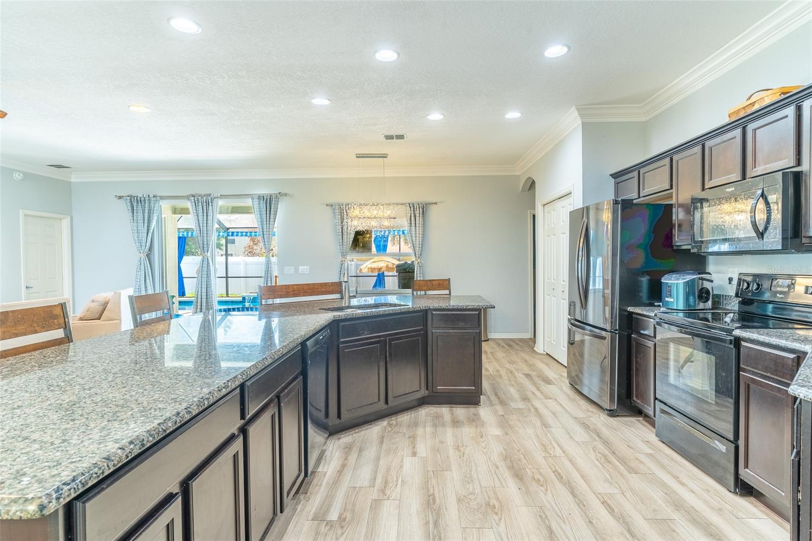 3749 FIELDSTONE CIR