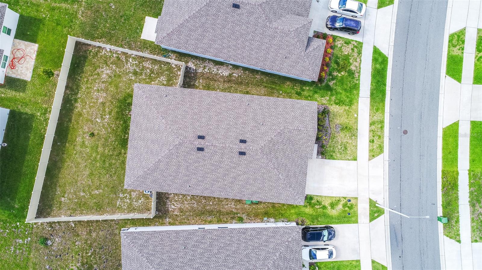 628 REGGIE RD