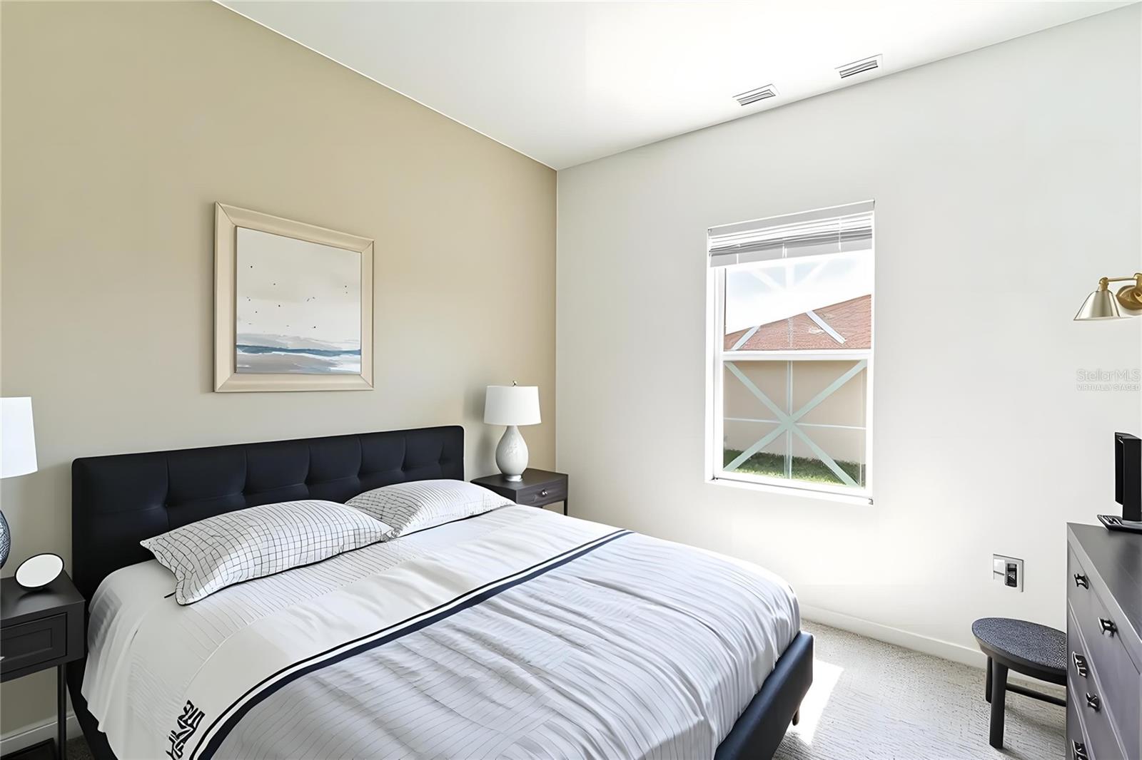 436 HENNEPIN LOOP