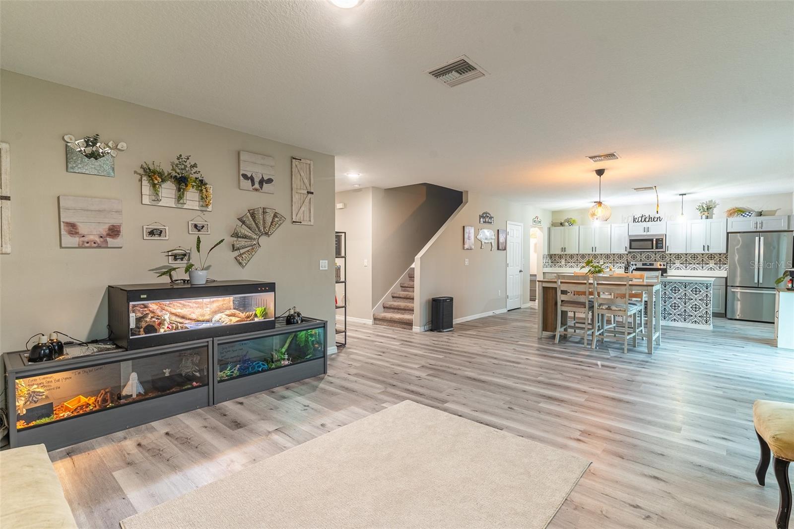 5508 ARLINGTON RIVER DR