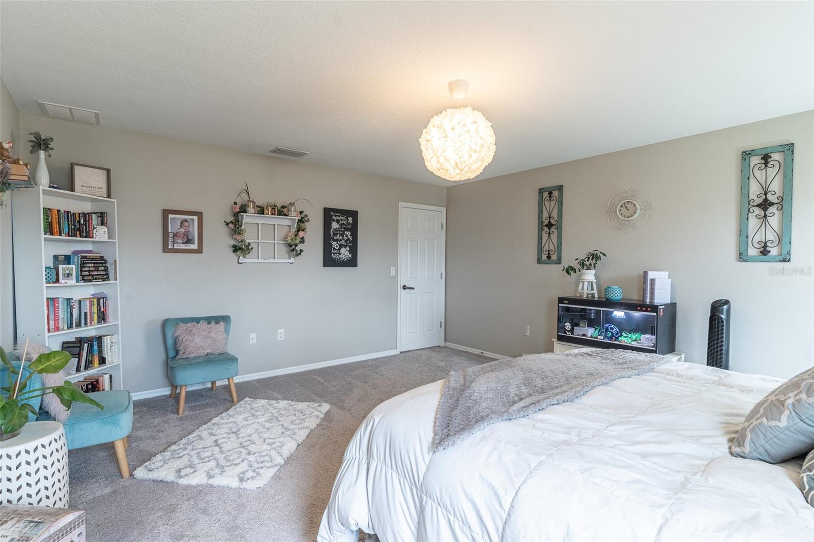 5508 ARLINGTON RIVER DR