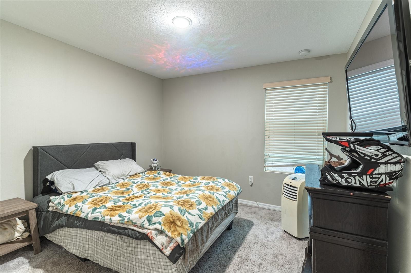5508 ARLINGTON RIVER DR