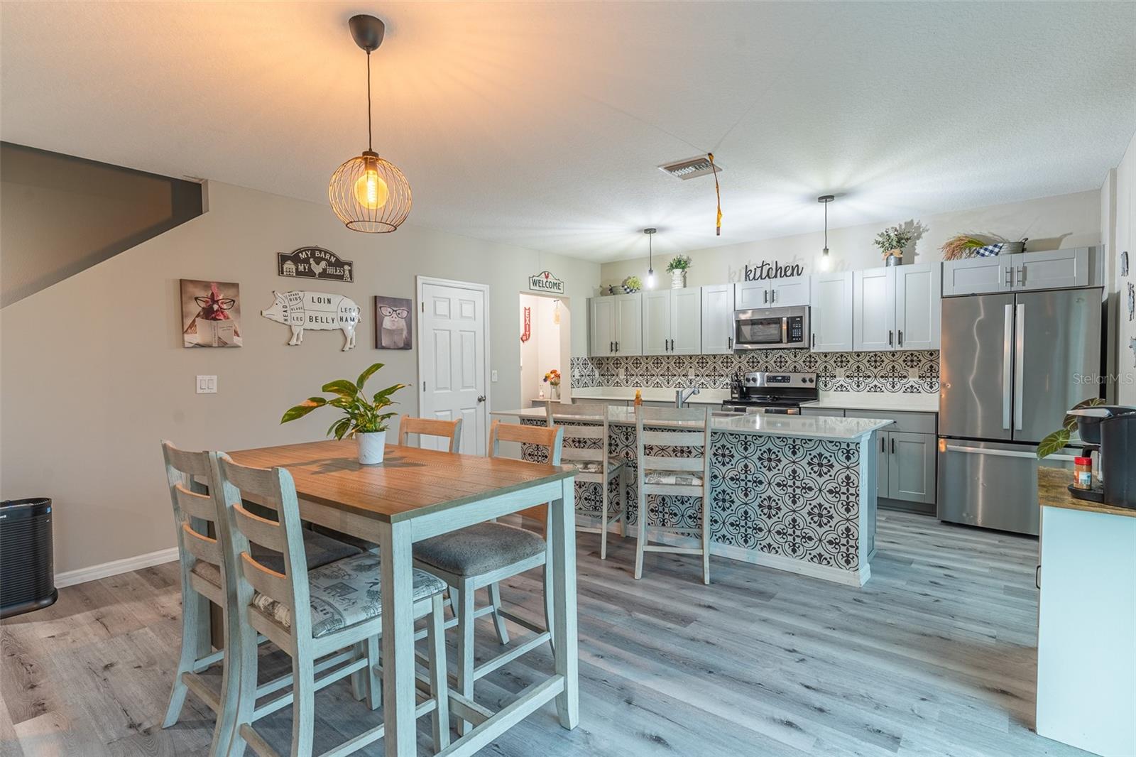 5508 ARLINGTON RIVER DR