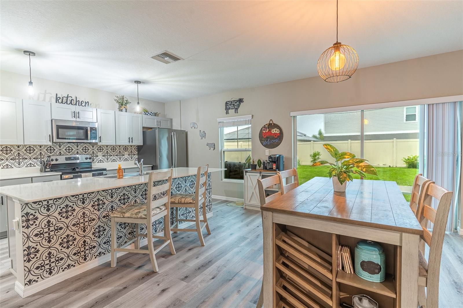 5508 ARLINGTON RIVER DR