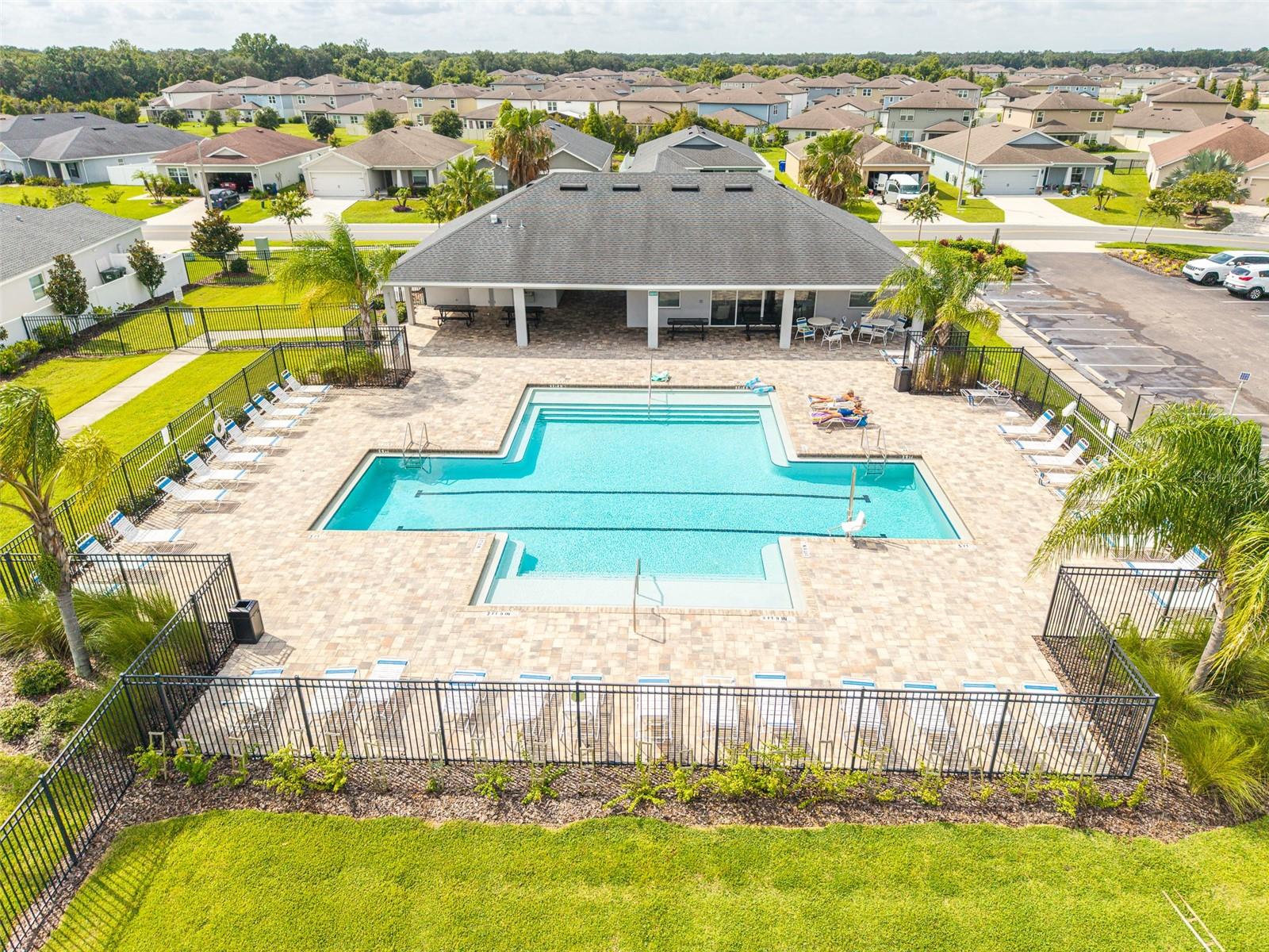 5508 ARLINGTON RIVER DR