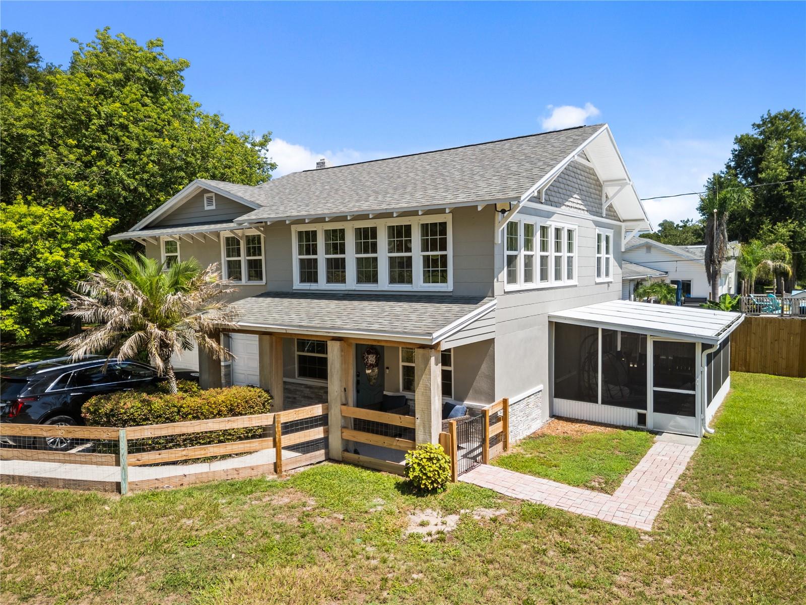 1660 E MAIN ST