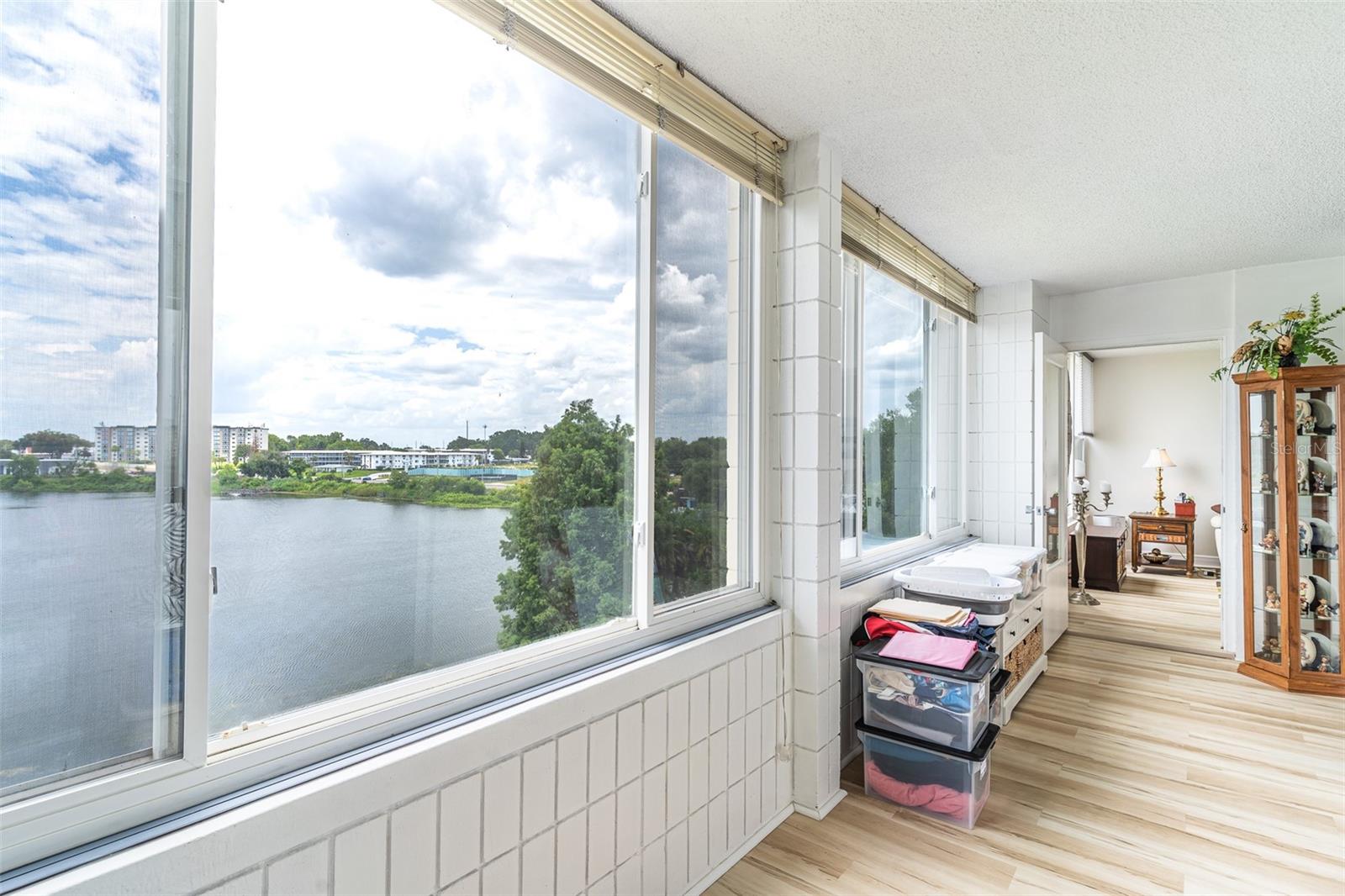 700 MIRROR TER NW #511