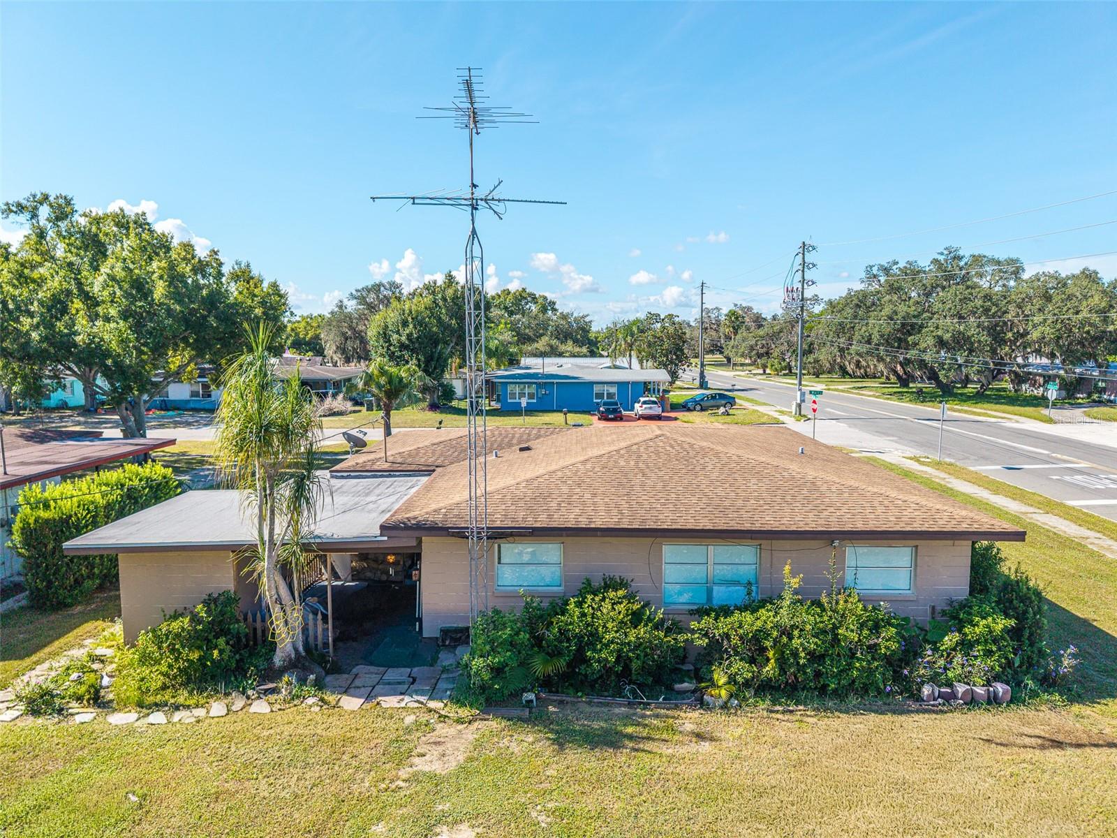 1 E WOLF ST