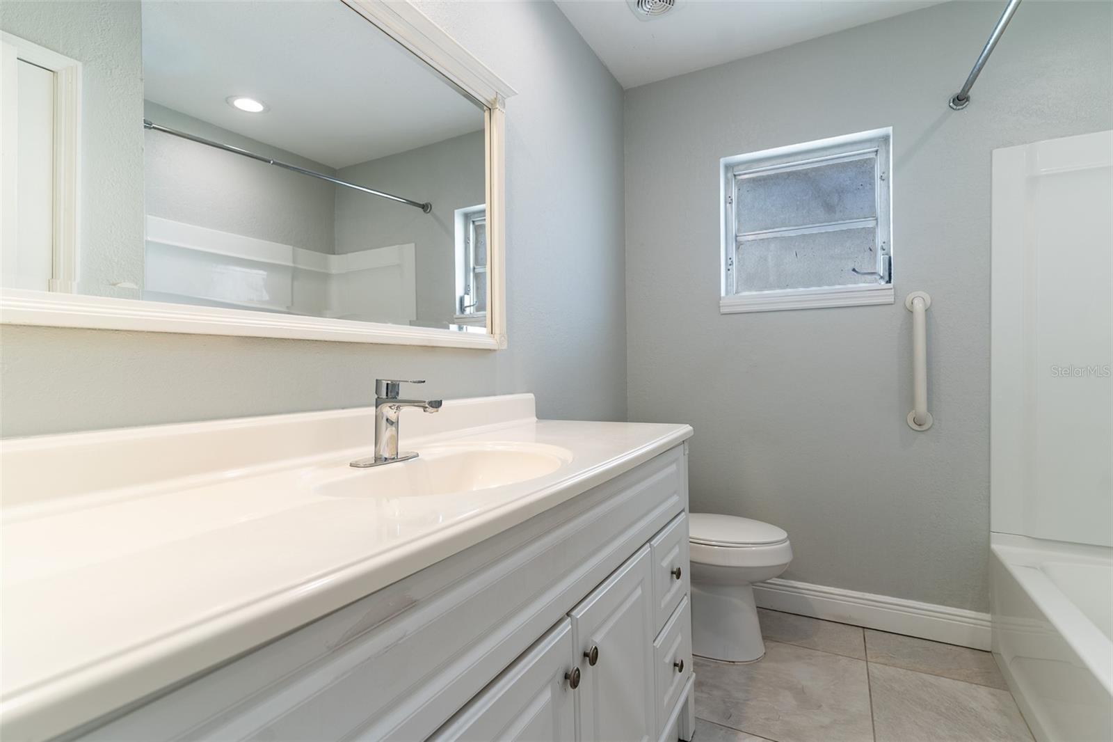 124 SHELLEY DR