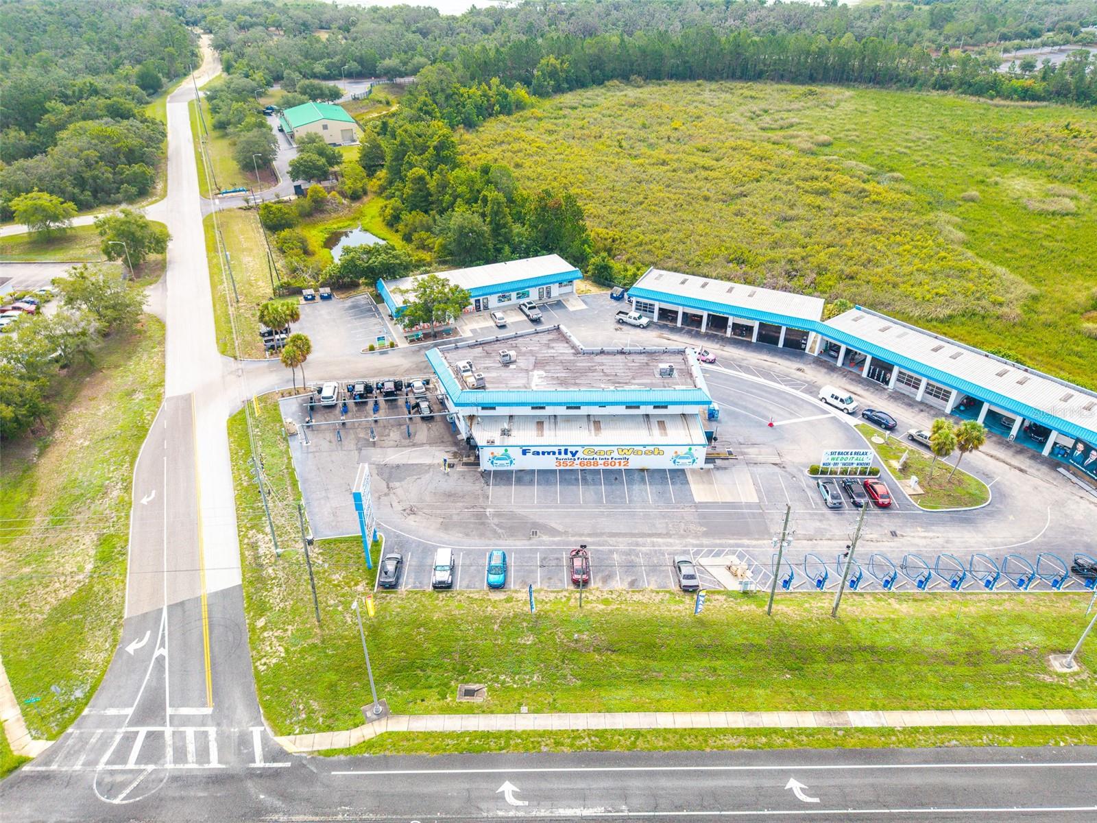 1108 COMMERCIAL WAY
