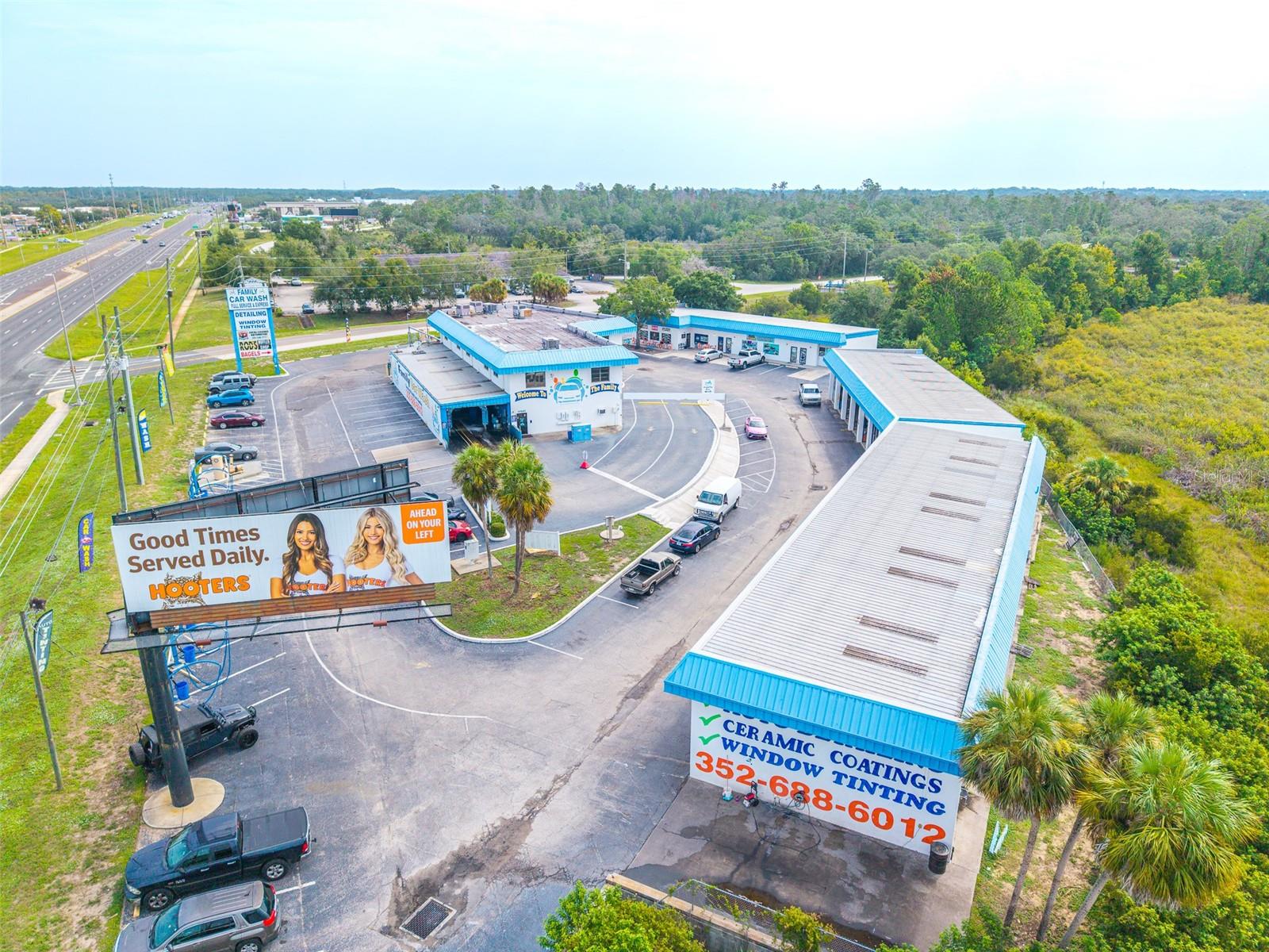 1108 COMMERCIAL WAY
