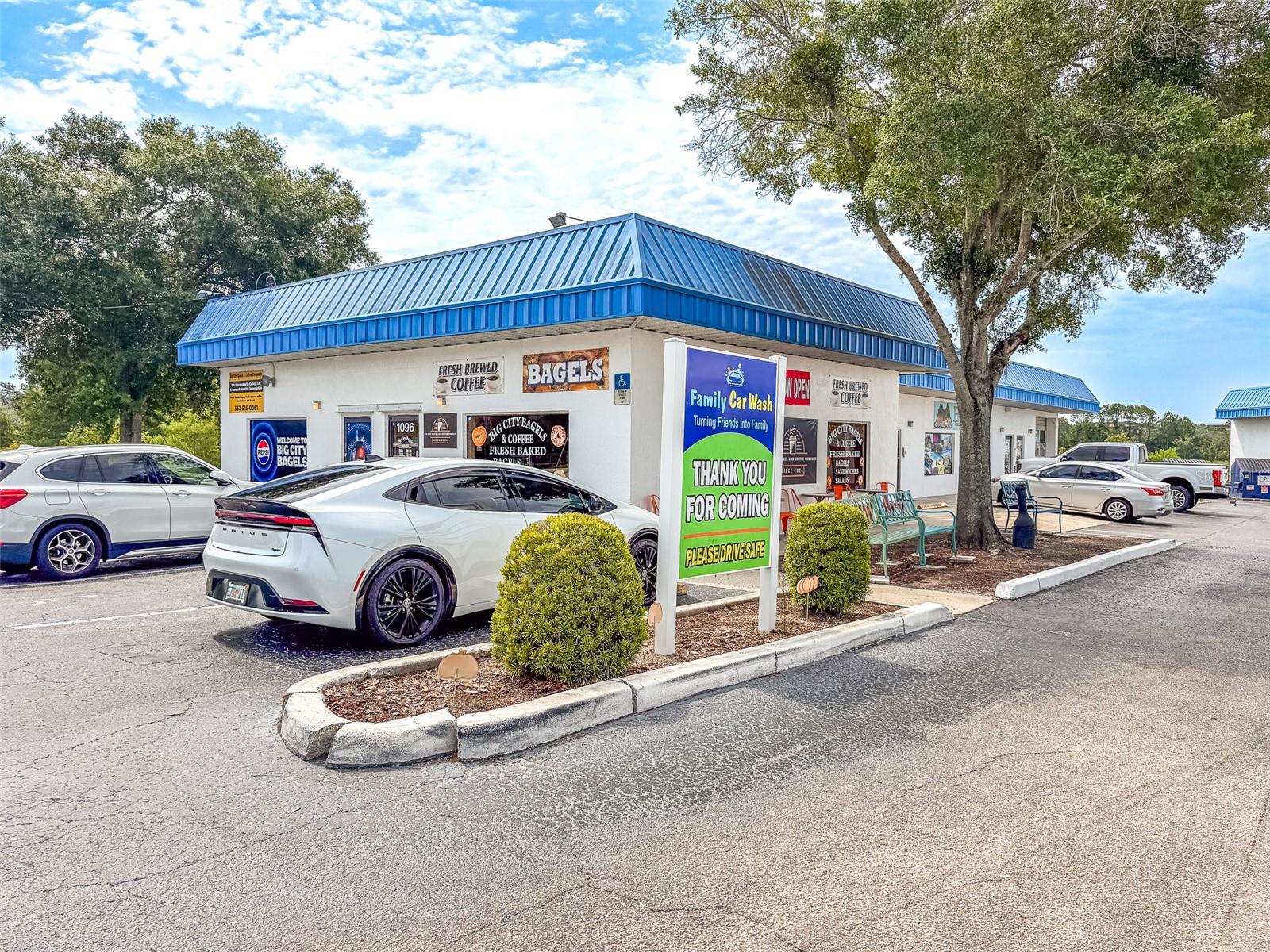 1108 COMMERCIAL WAY