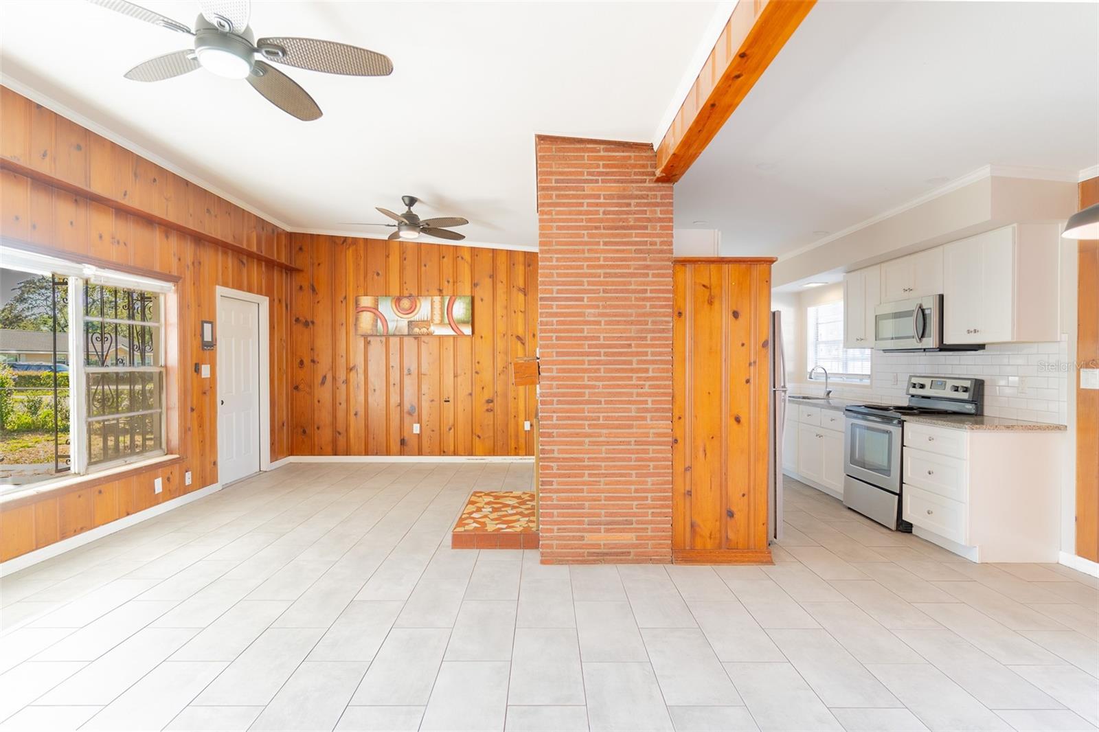 495 AVENUE F SE