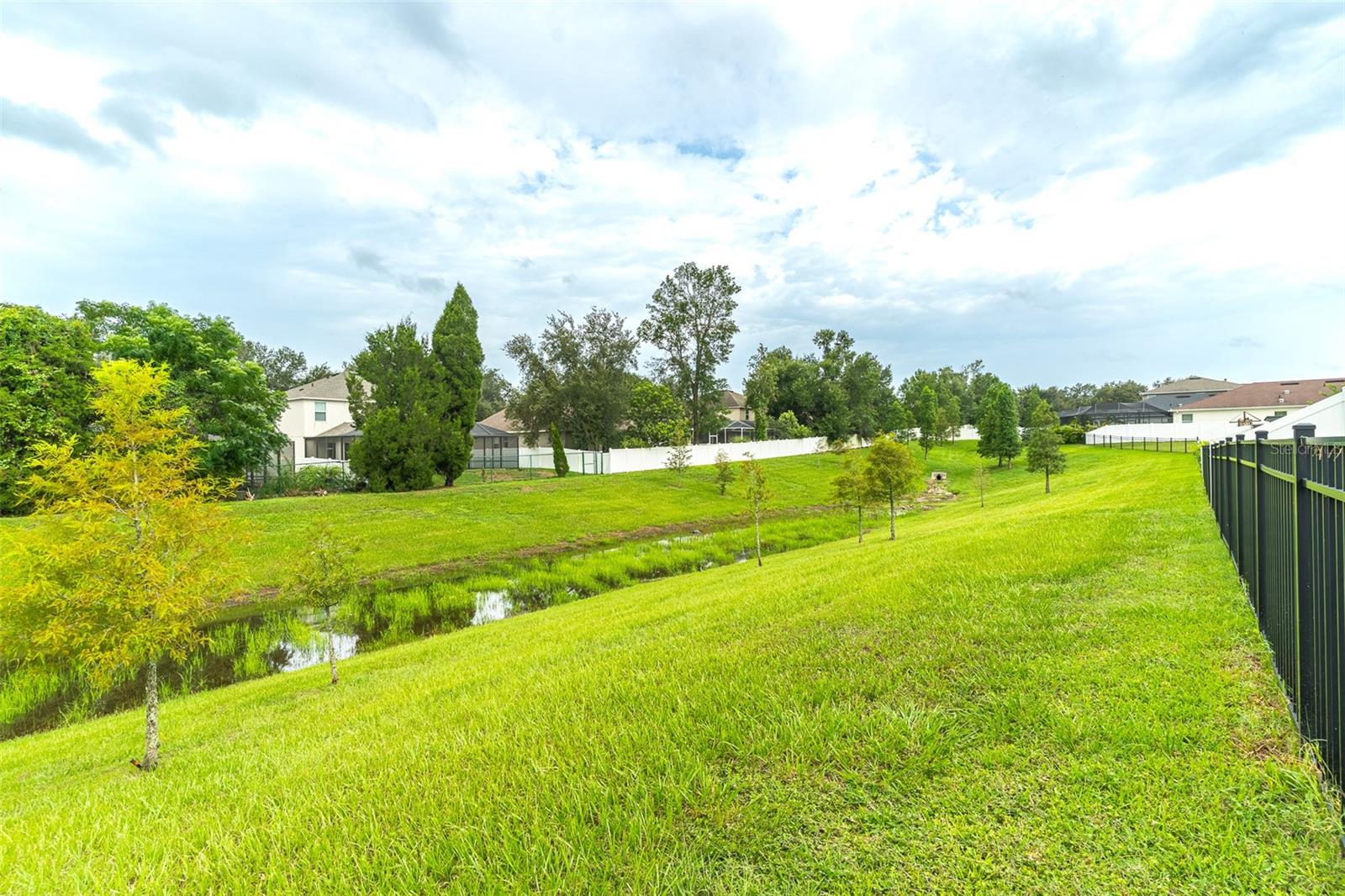 615 VALRI PARK DR
