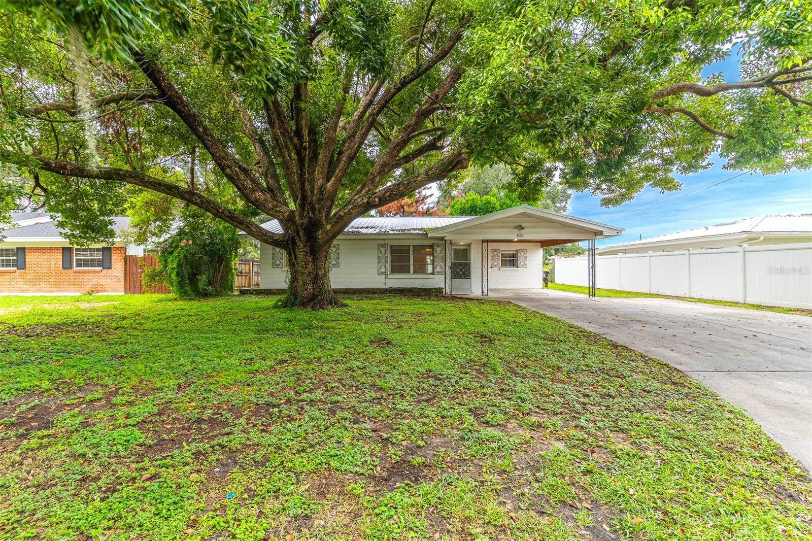 145 BEVERLY DR