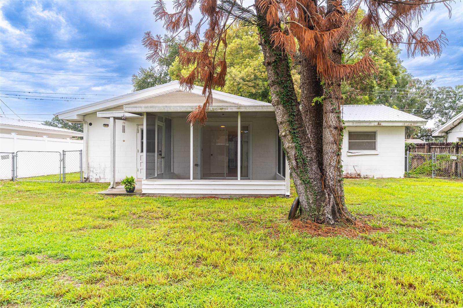 145 BEVERLY DR