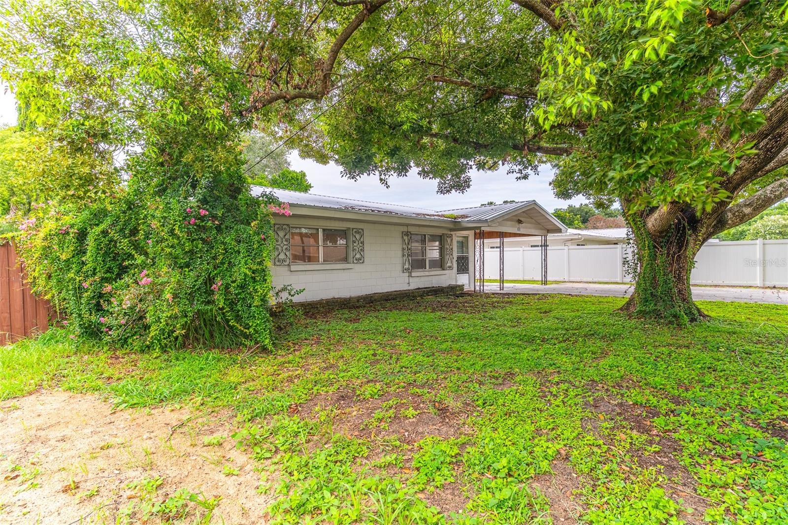 145 BEVERLY DR