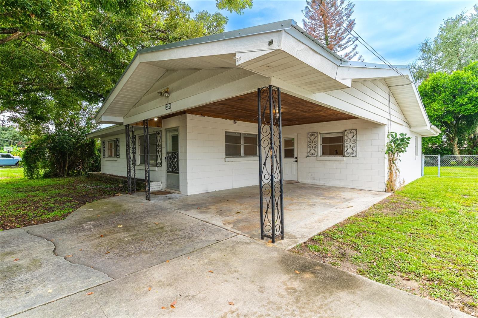 145 BEVERLY DR
