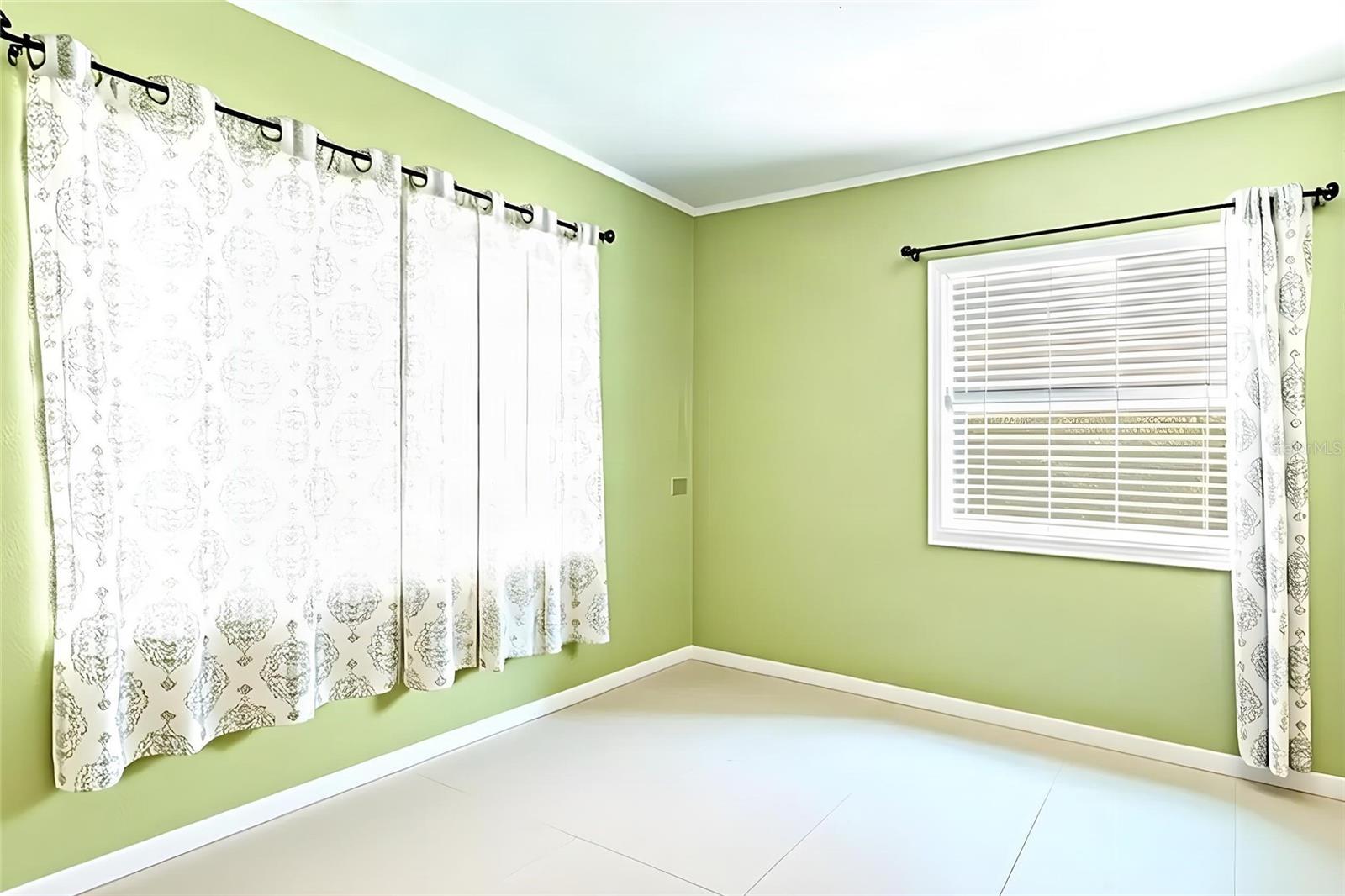 1645 HUNTINGTON ST