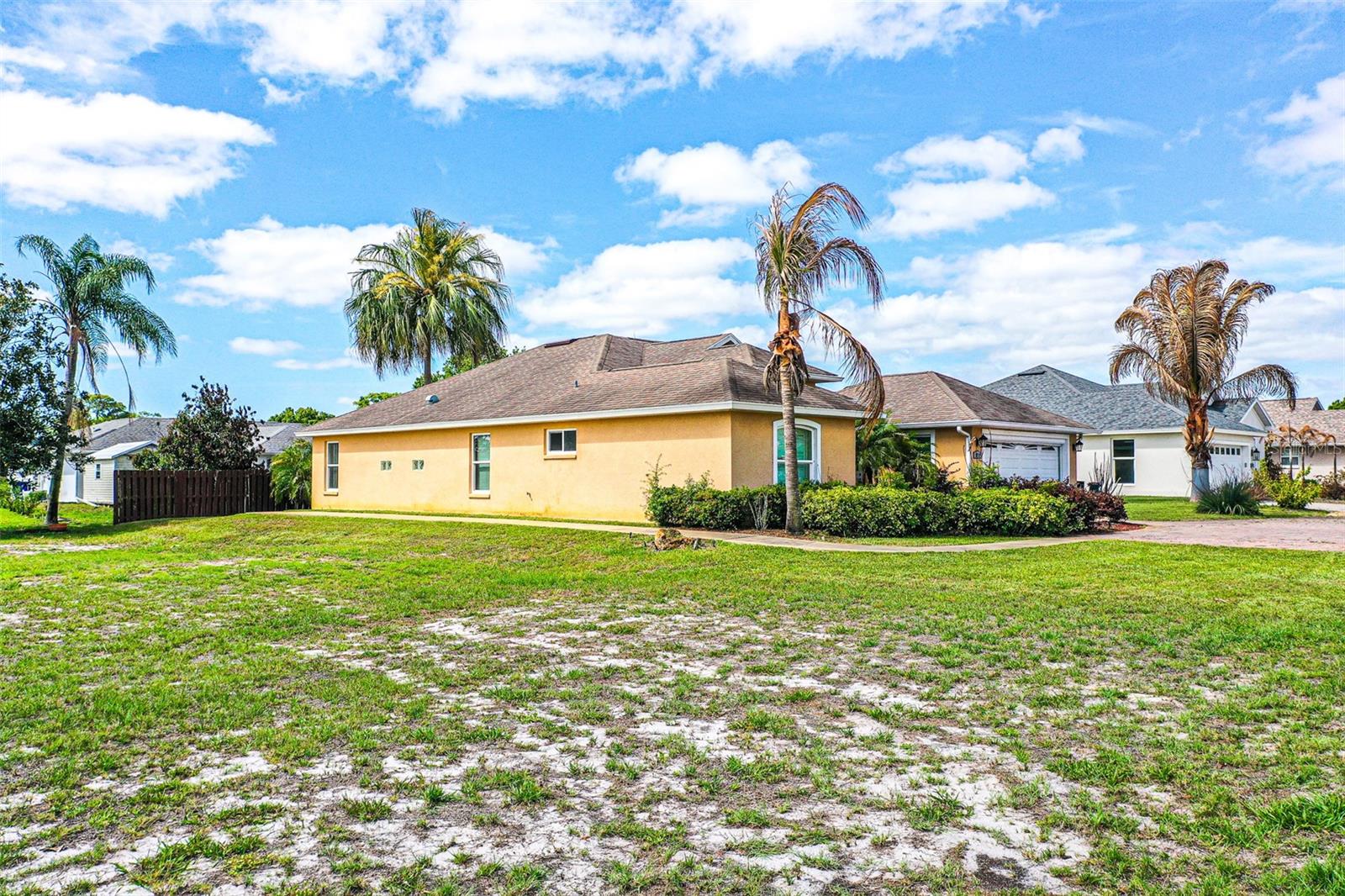 3715 SEBRING PKWY