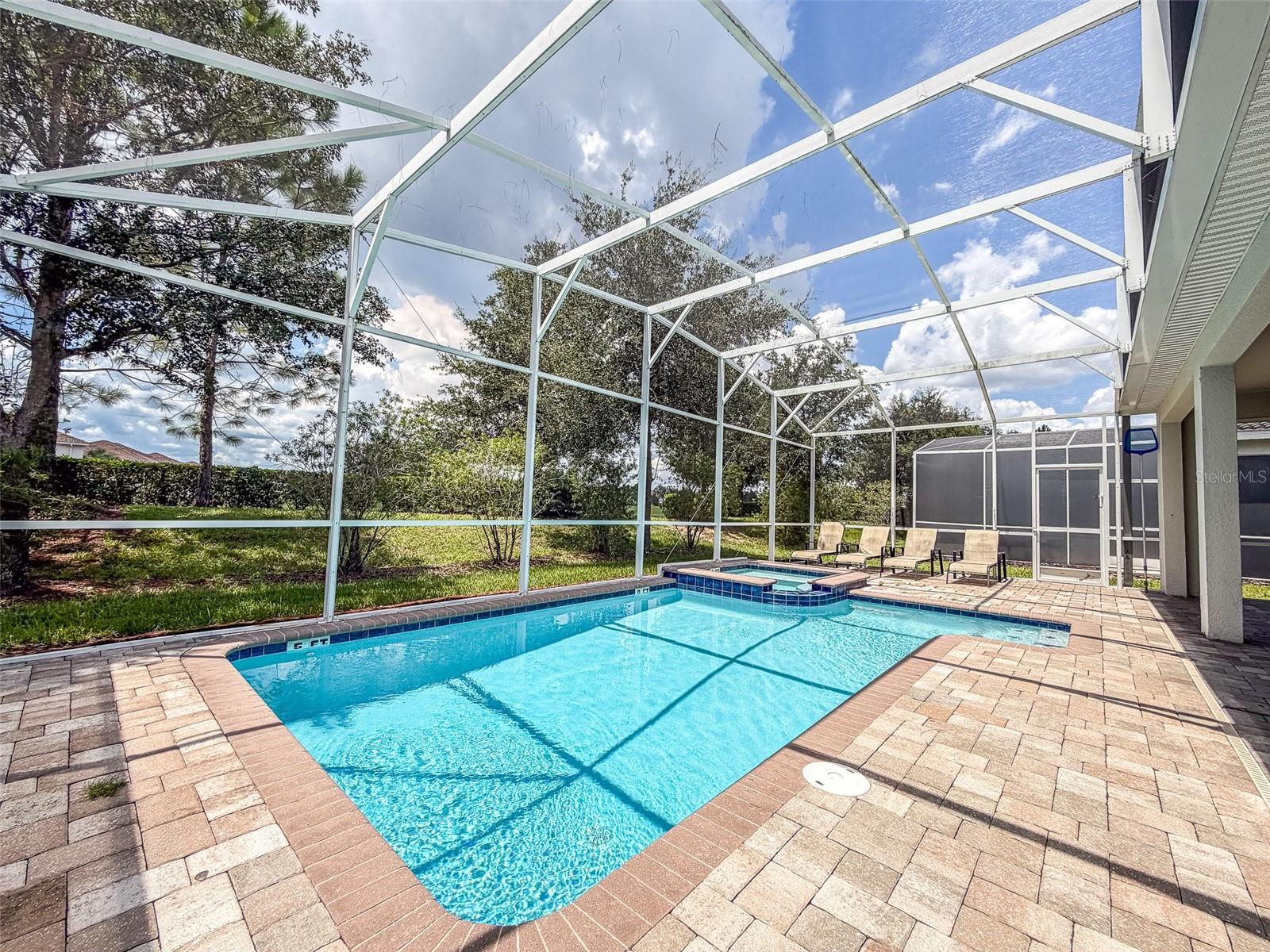 1532 MAIDSTONE CT