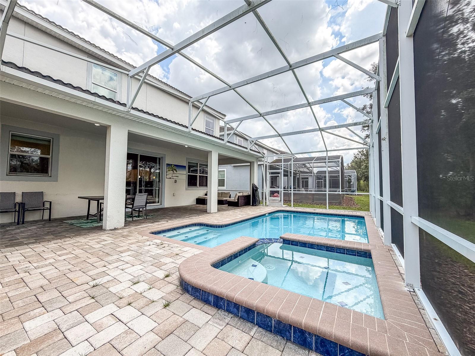 1532 MAIDSTONE CT