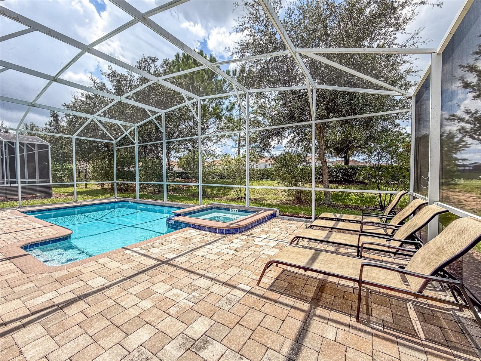 1532 MAIDSTONE CT