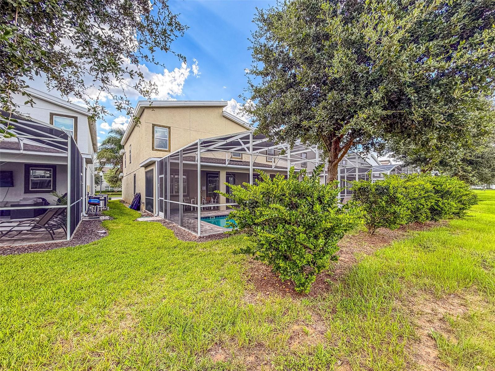 561 PEBBLE BEACH DR
