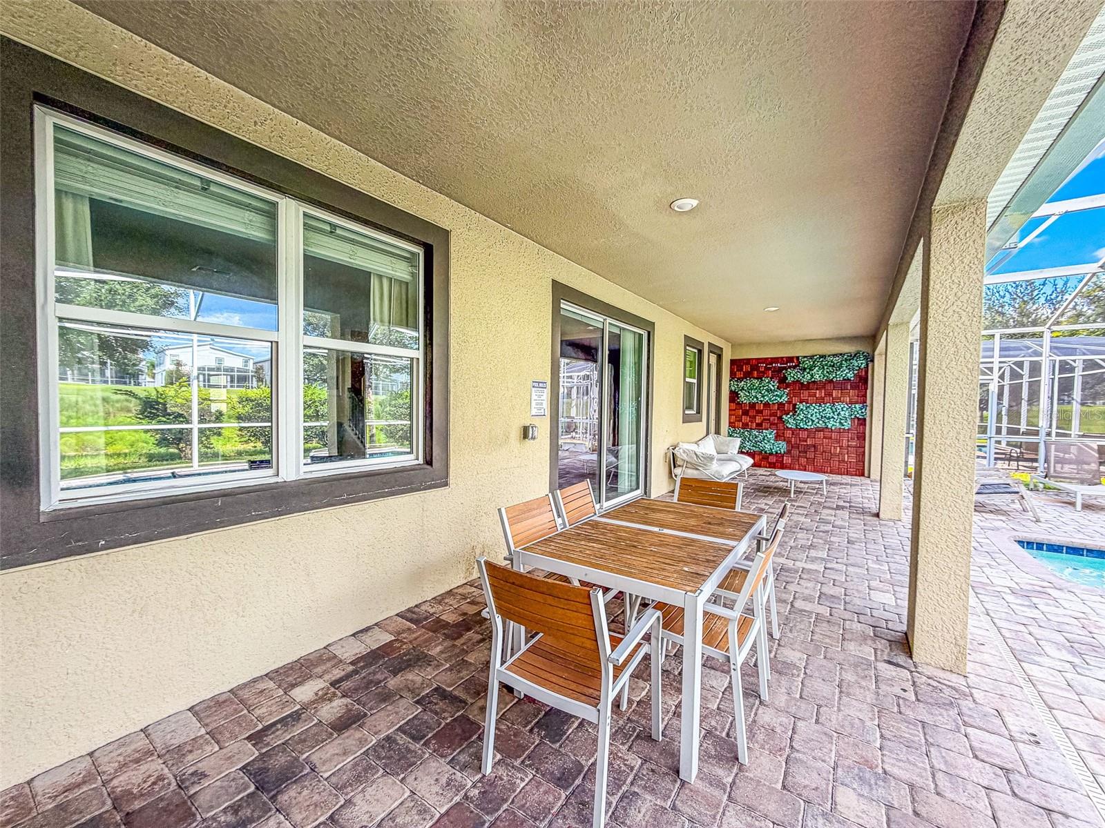 561 PEBBLE BEACH DR