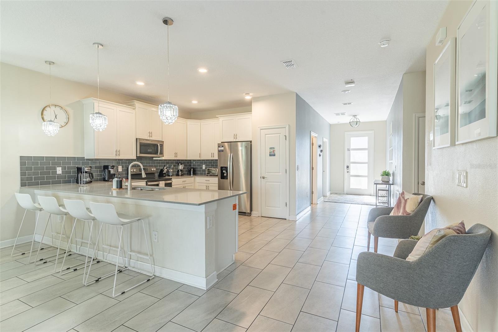 561 PEBBLE BEACH DR
