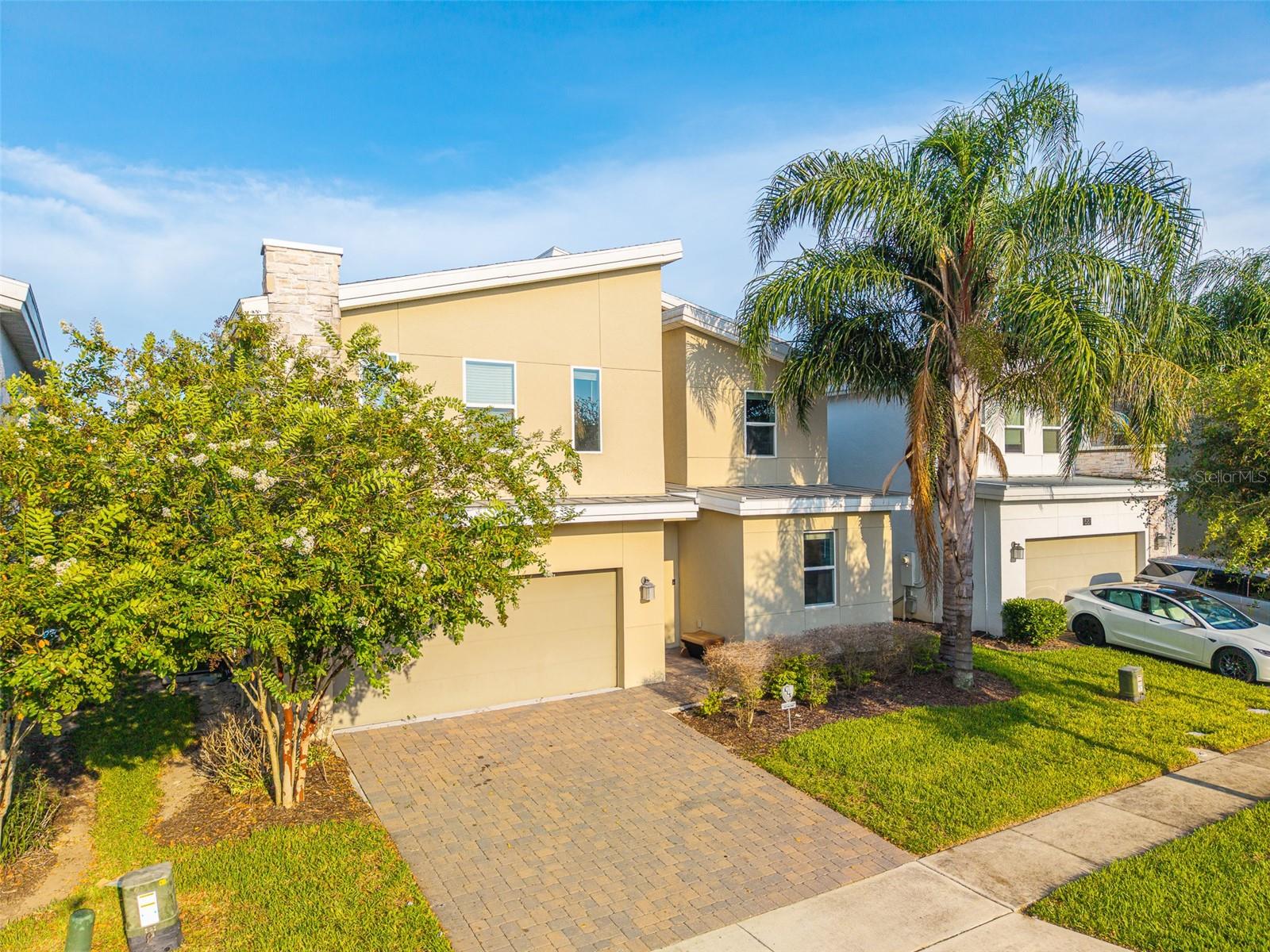 561 PEBBLE BEACH DR