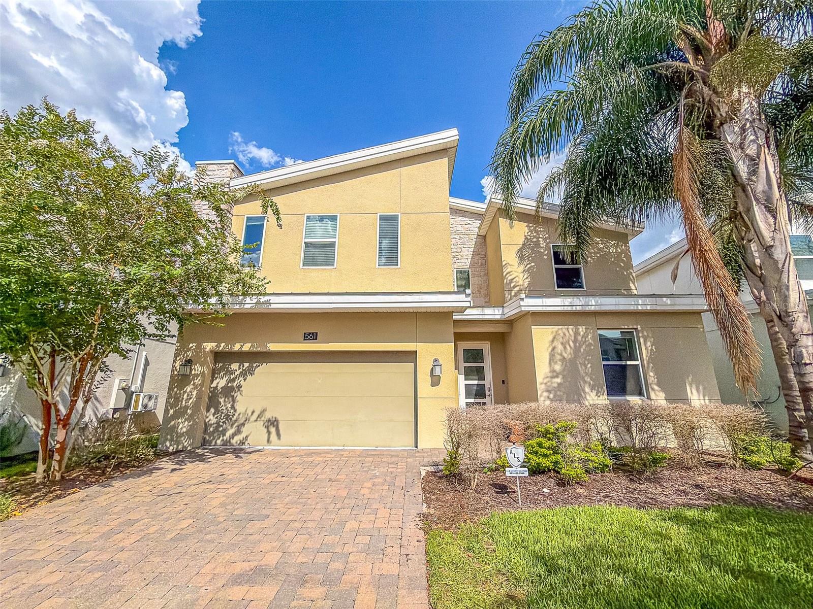 561 PEBBLE BEACH DR