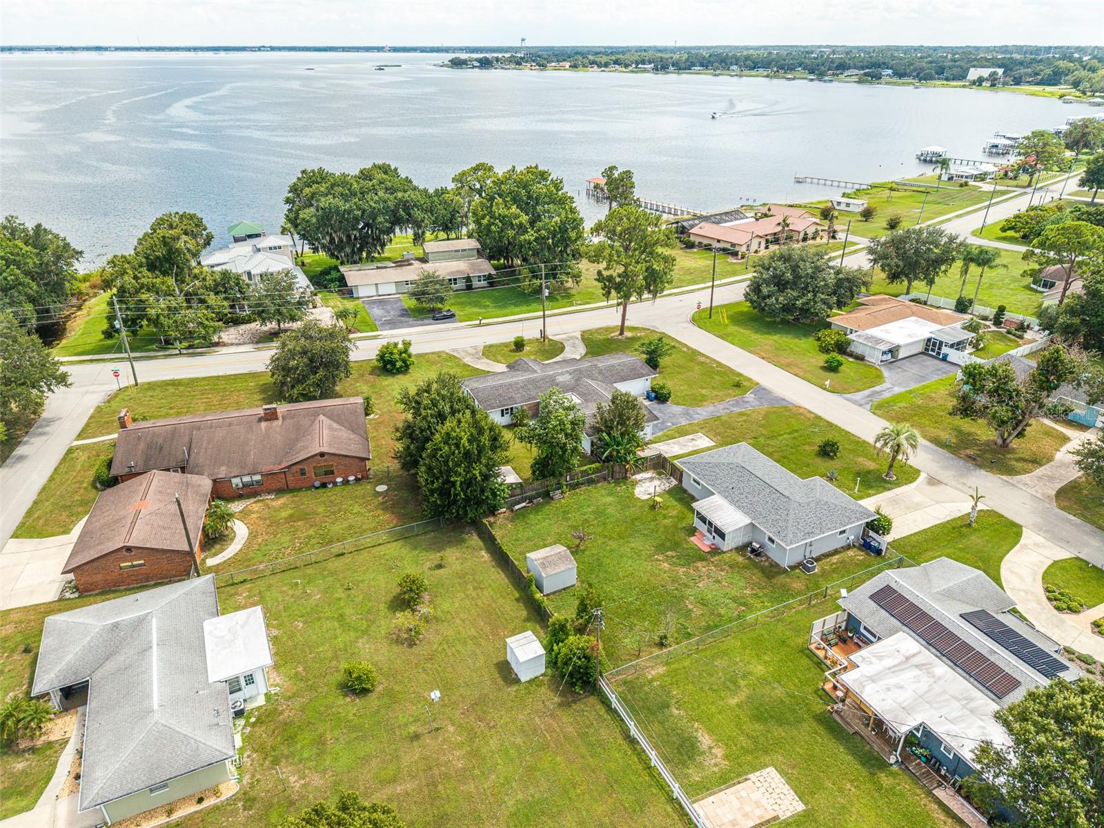 3510 LAKEVIEW DR