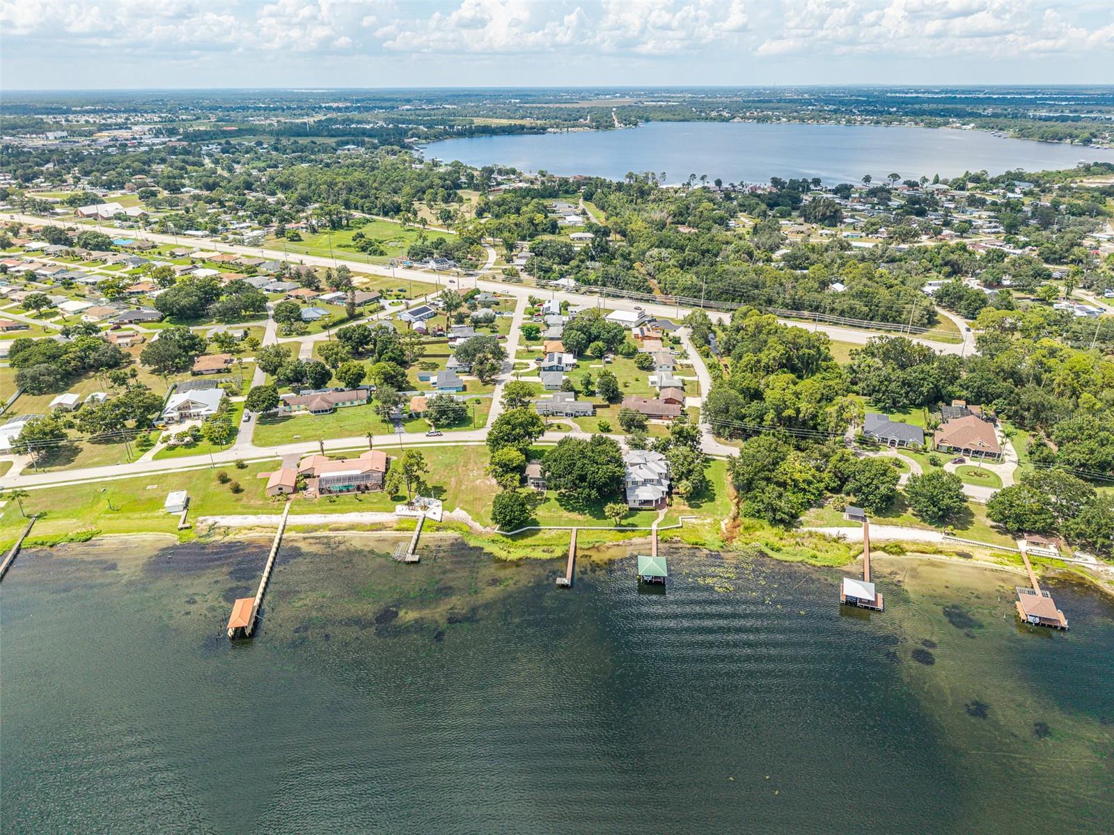 3510 LAKEVIEW DR