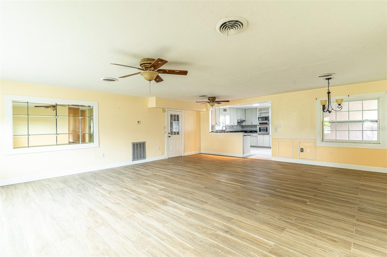 3510 LAKEVIEW DR