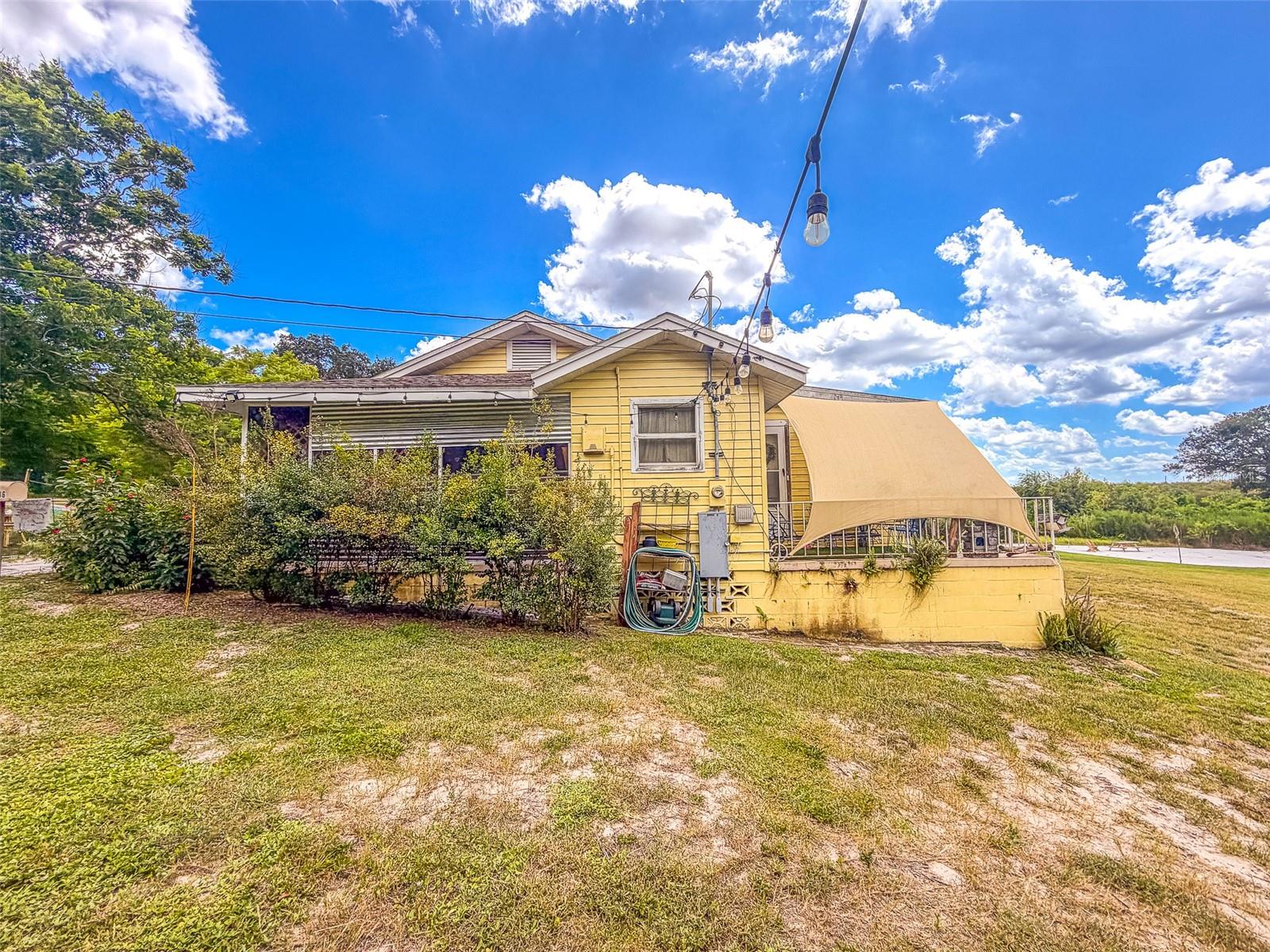 1120 S SCENIC HWY