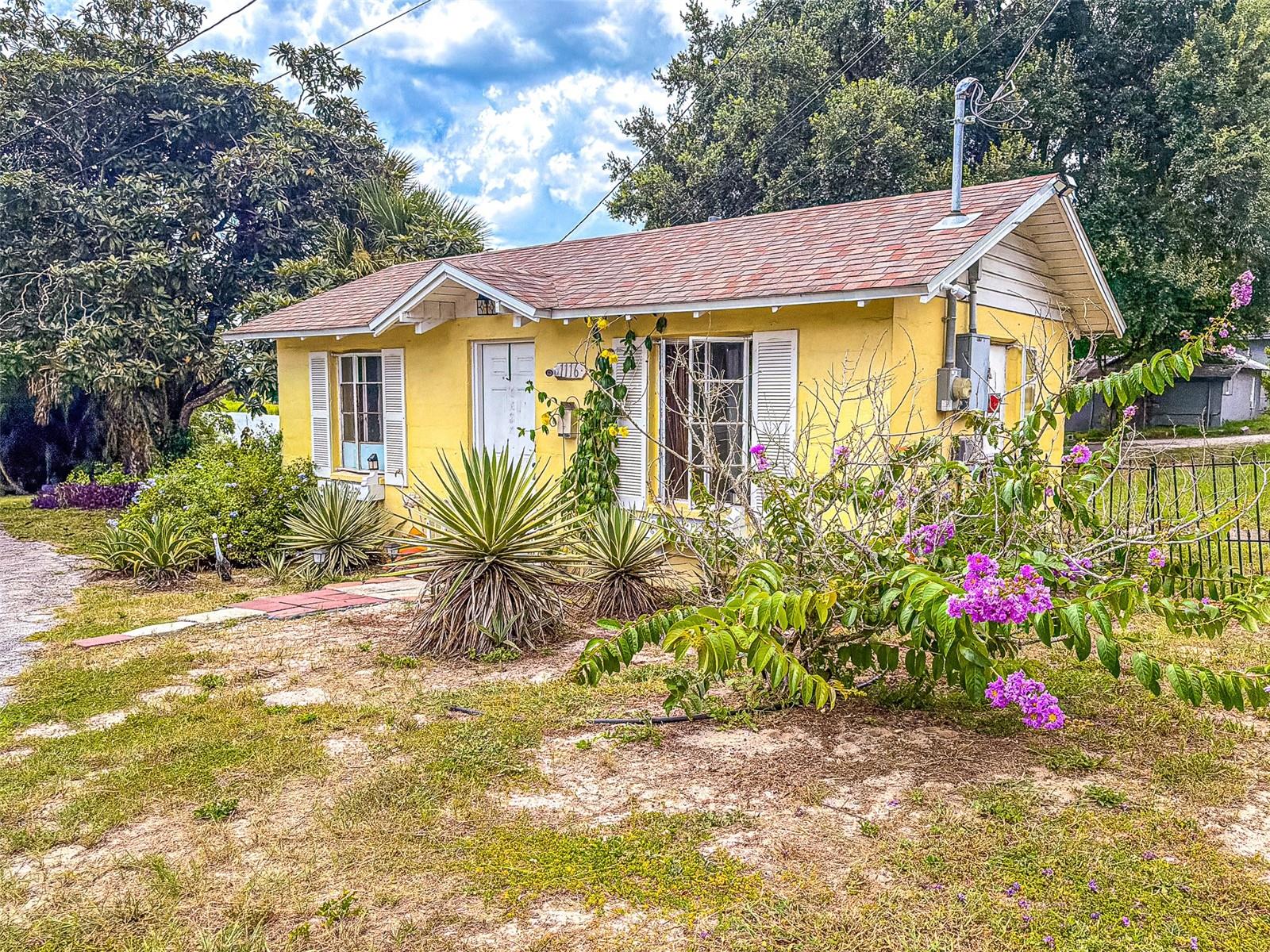 1120 S SCENIC HWY
