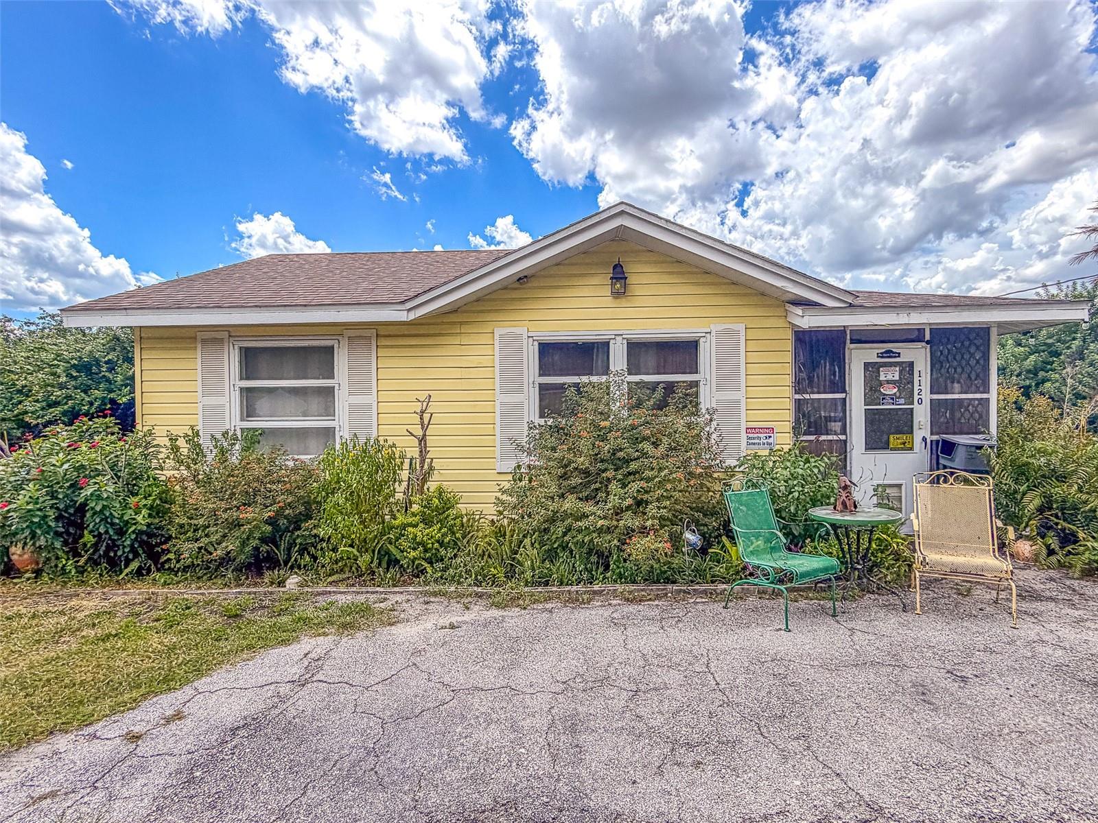 1120 S SCENIC HWY