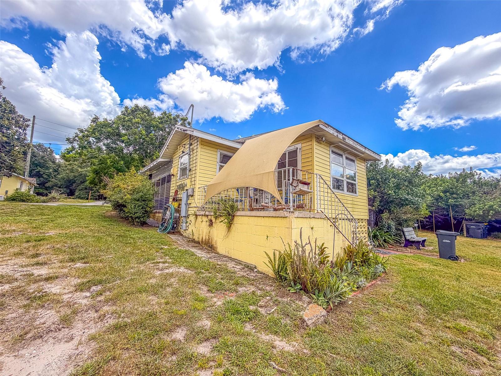 1120 S SCENIC HWY