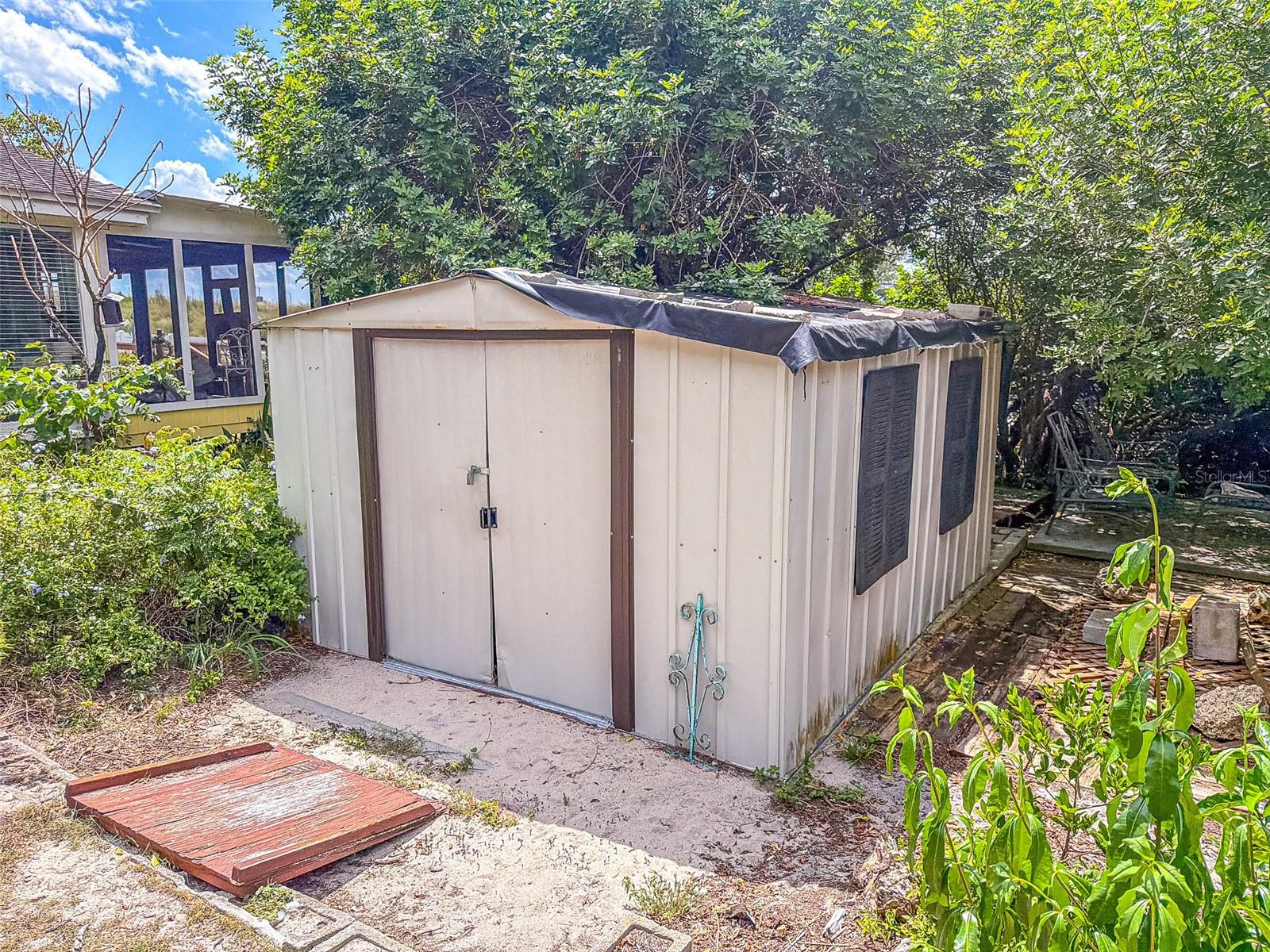 1120 S SCENIC HWY